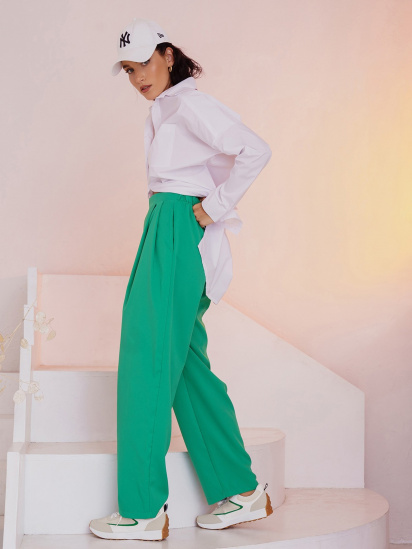 Костюм ISSA Plus модель 13480_greenwhite — фото - INTERTOP