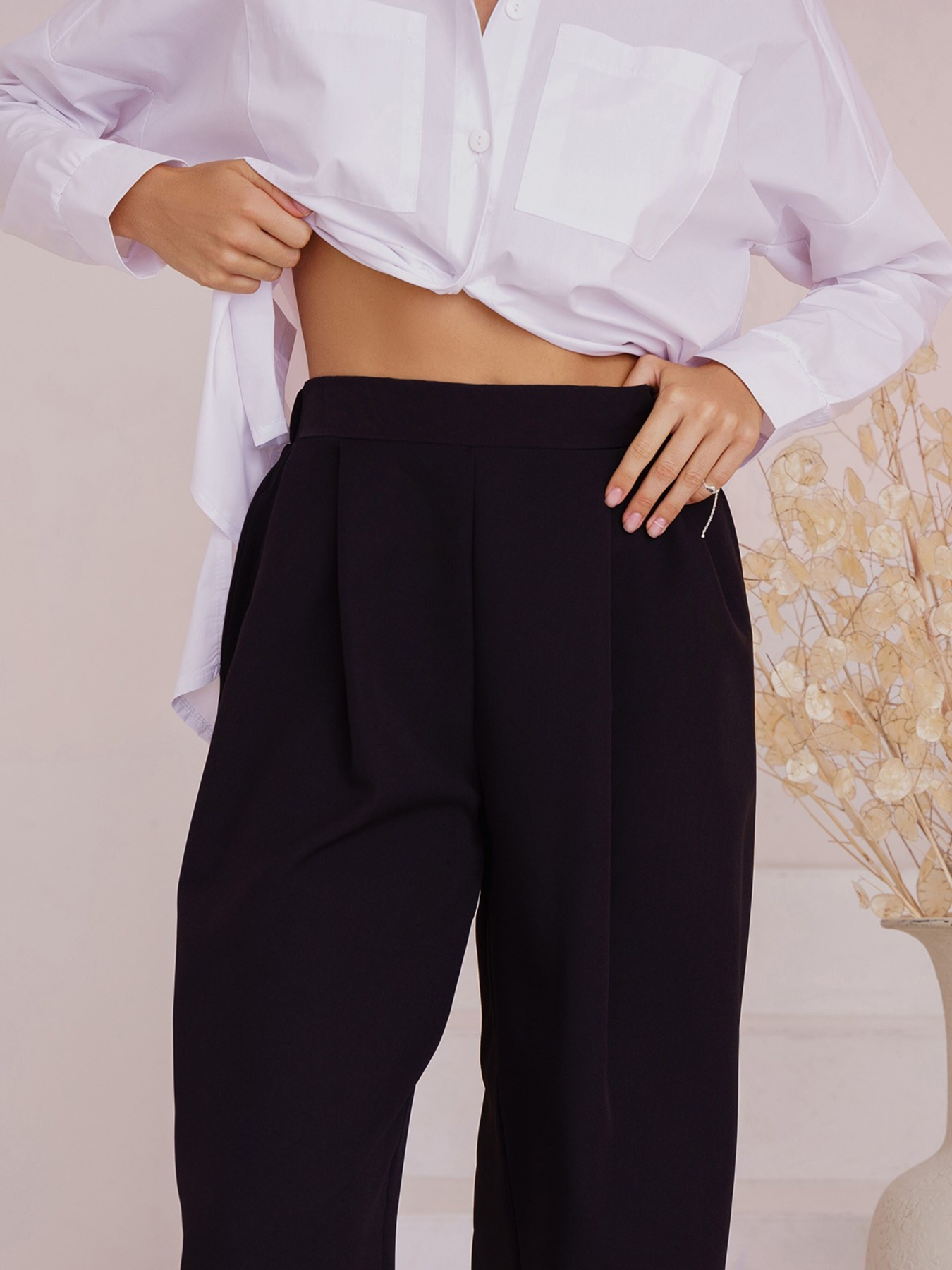 Костюмы ISSA Plus модель 13480_blackwhite Костюмы ISSA Plus модель 13480_blackwhite Фото