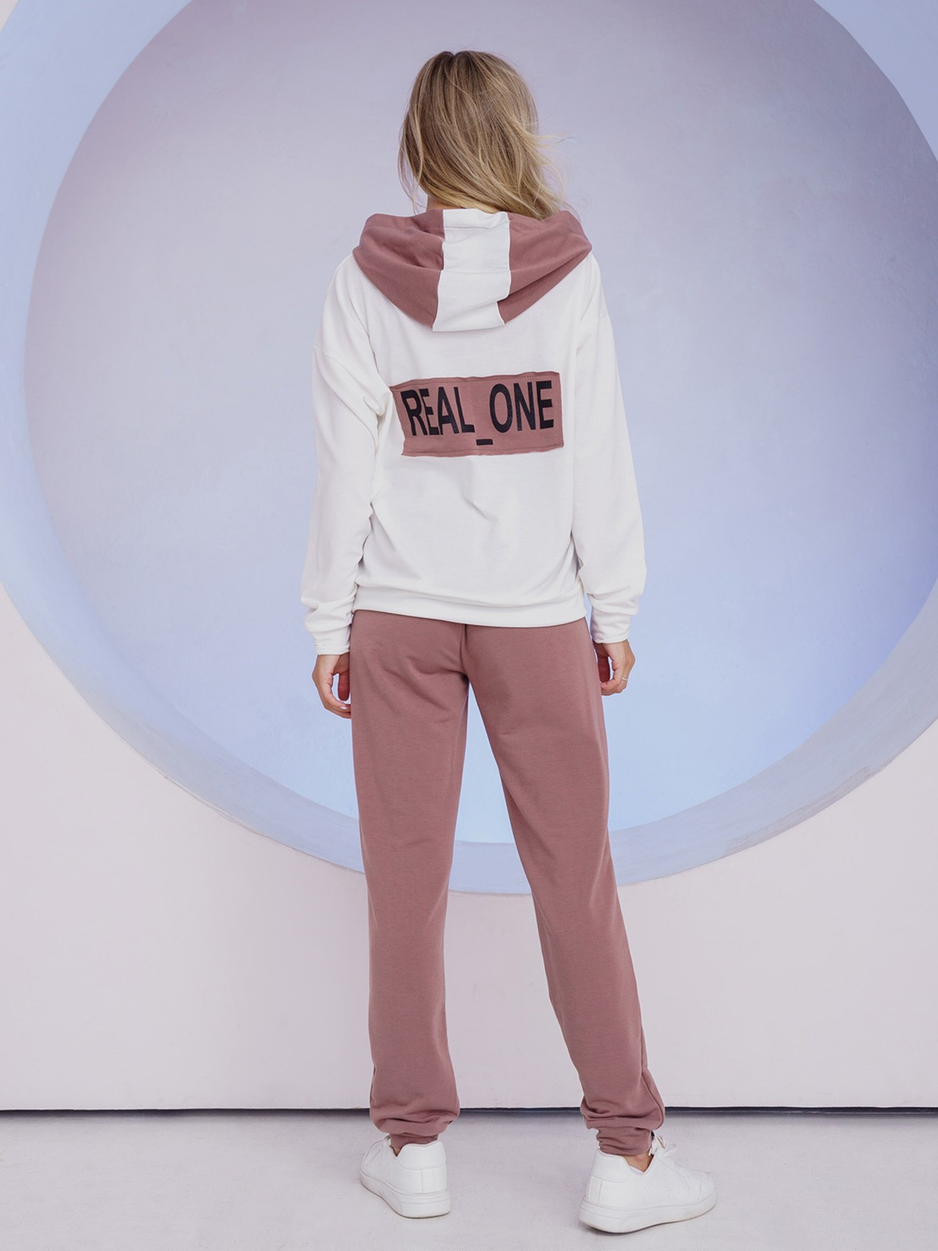 Спортивный костюм ISSA Plus модель 13490_whitebrown Фото