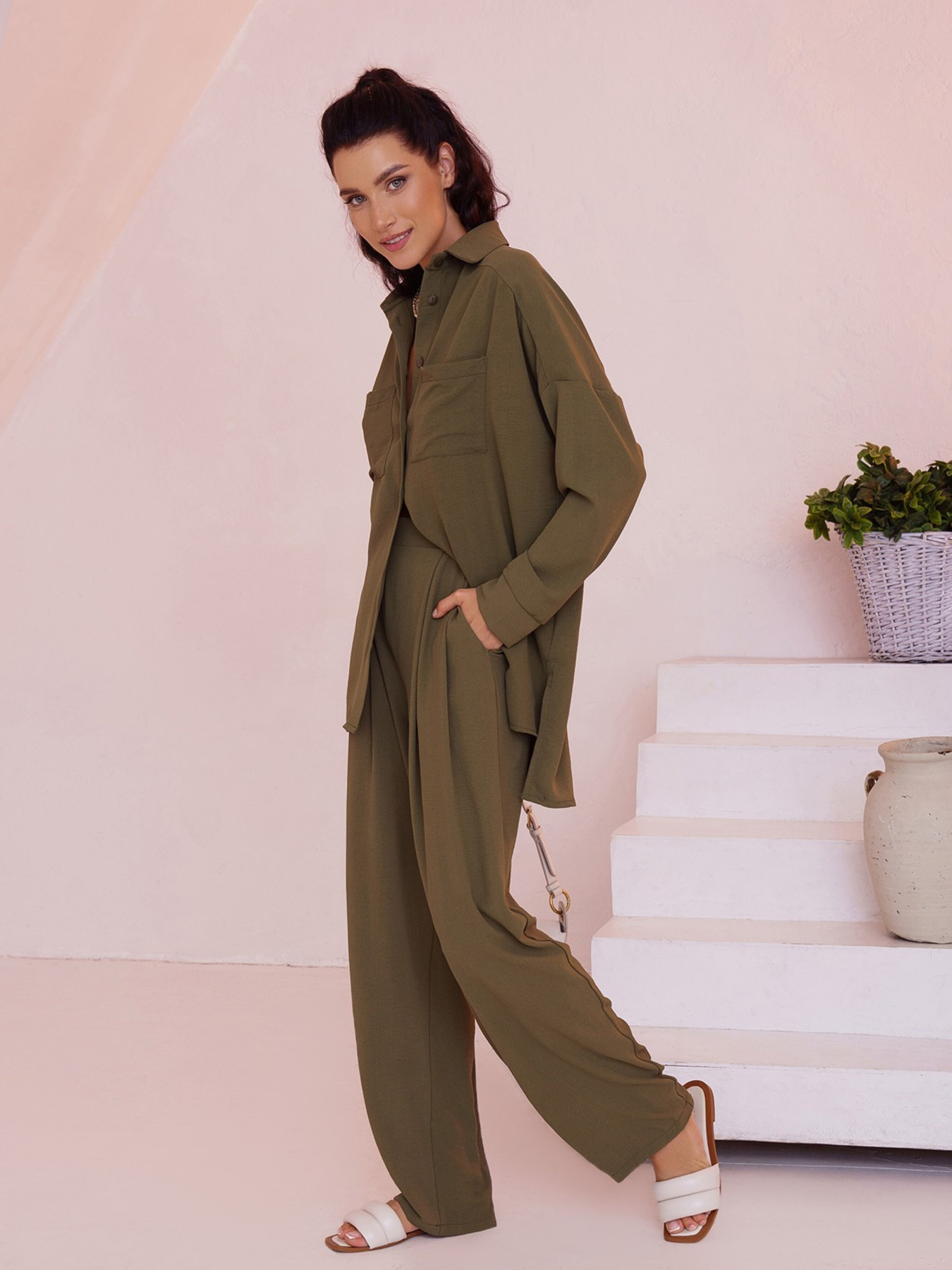 Костюмы ISSA Plus модель 13517_hacks Костюмы ISSA Plus модель 13517_hacks Фото