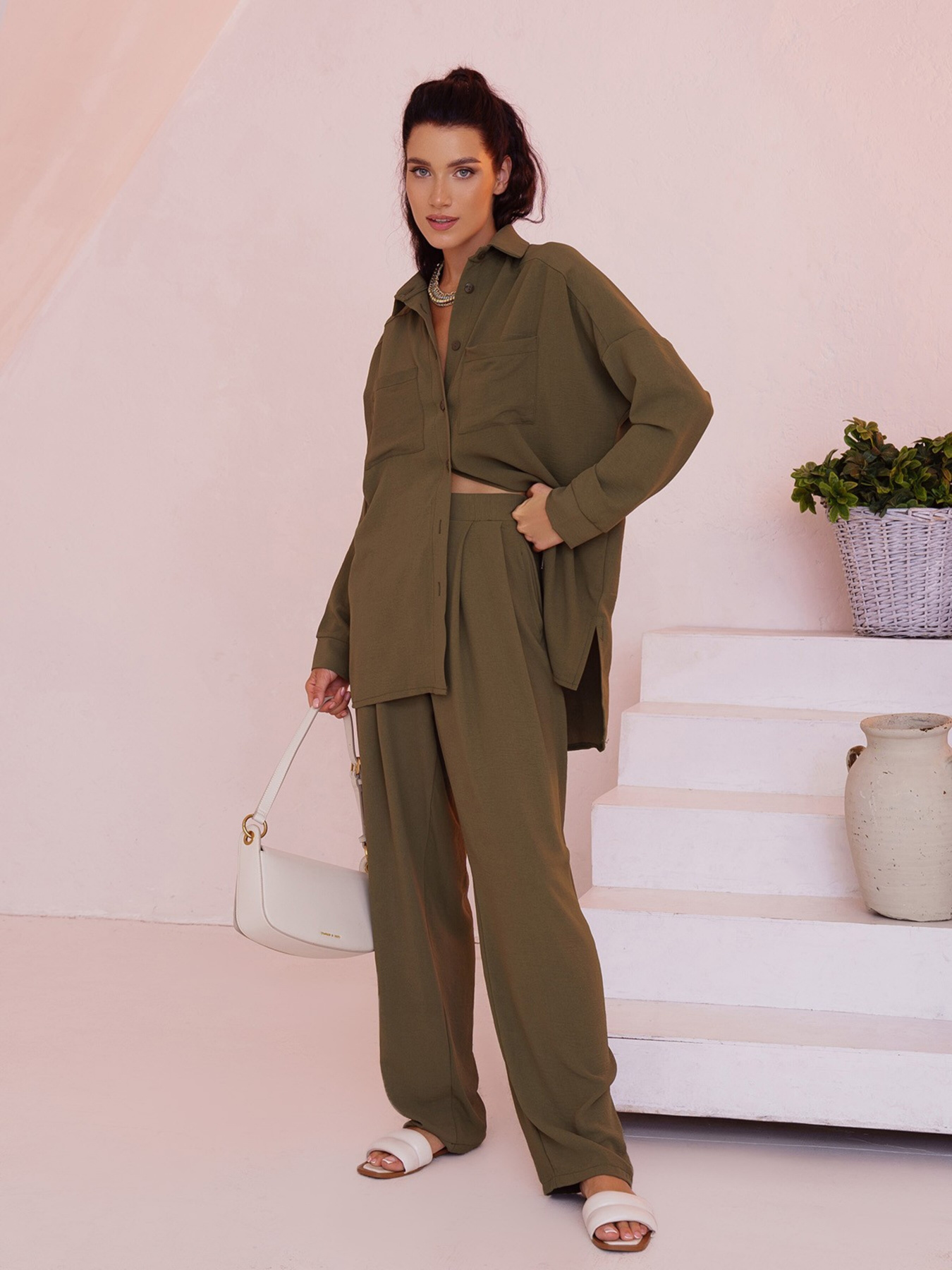 Костюмы ISSA Plus модель 13517_hacks Костюмы ISSA Plus модель 13517_hacks Фото