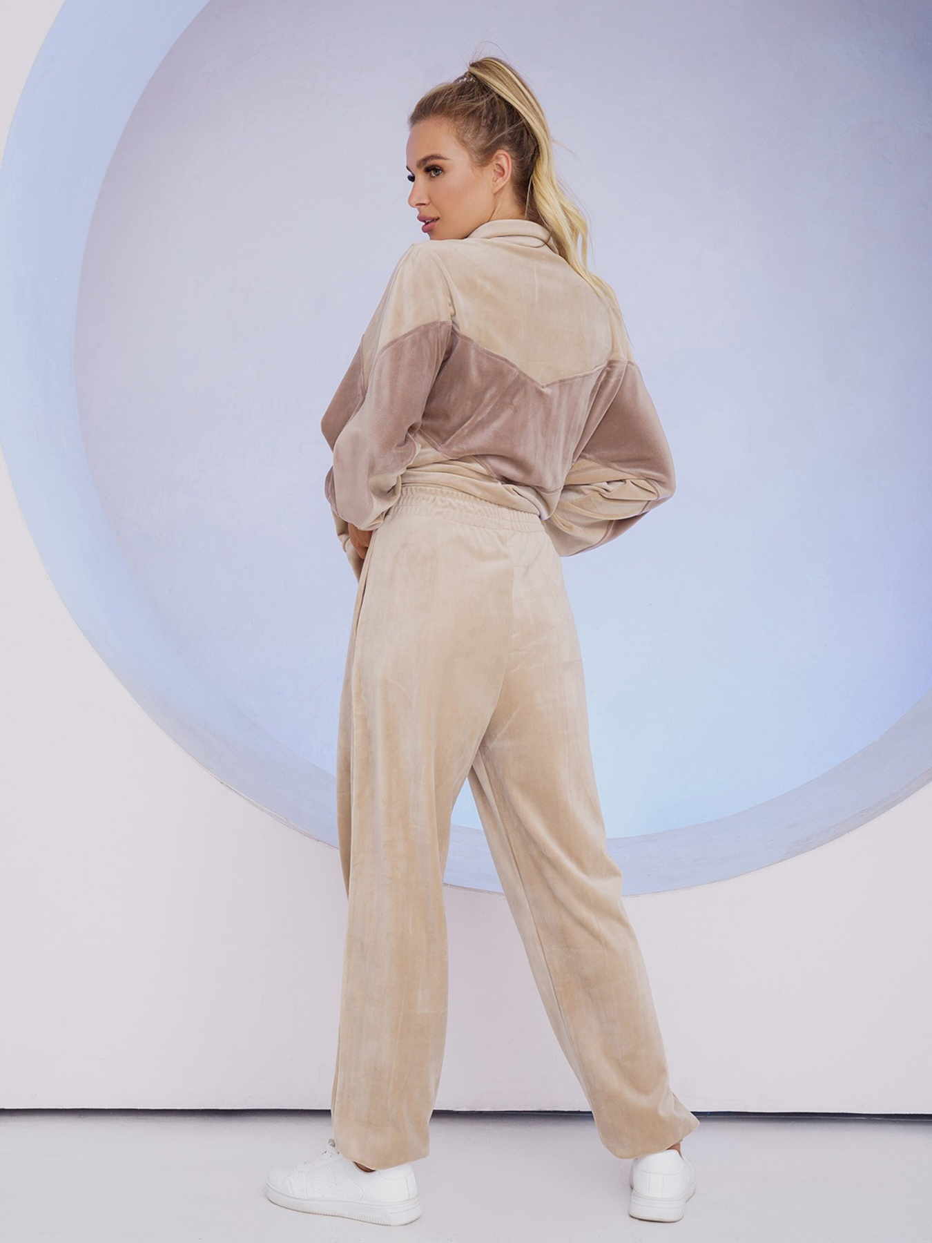 Спортивный костюм ISSA Plus модель 13522_beige Спортивный костюм ISSA Plus модель 13522_beige Фото