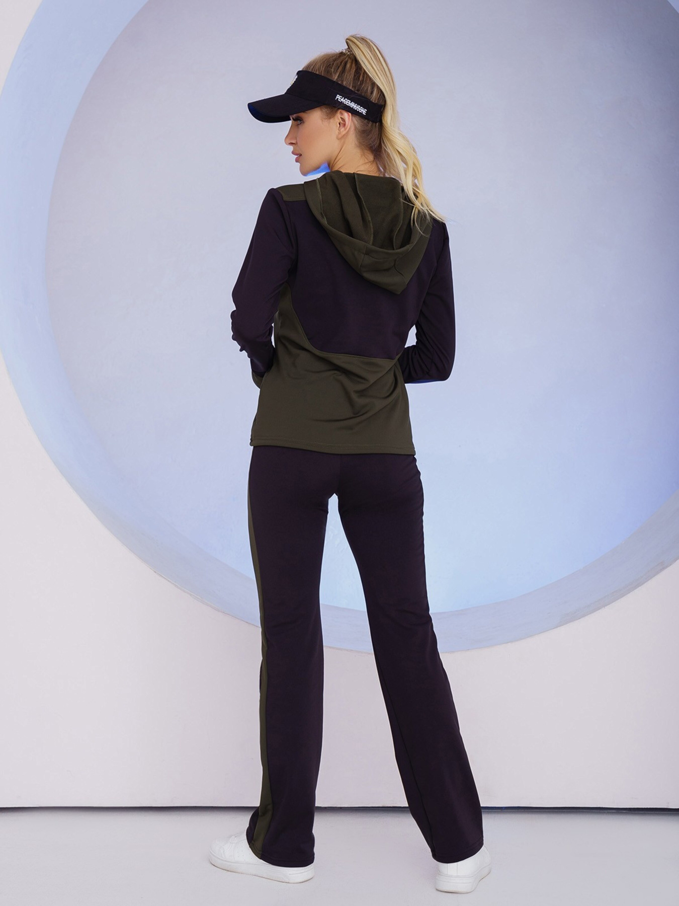 Спортивный костюм ISSA Plus модель 13525_cherny Фото