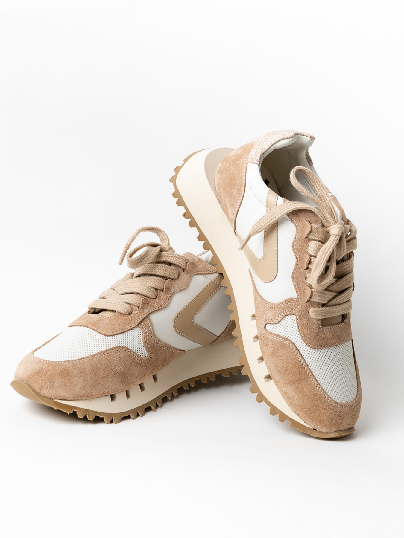 Кроссовки повседневные ILVI модель 00000015002 Фото