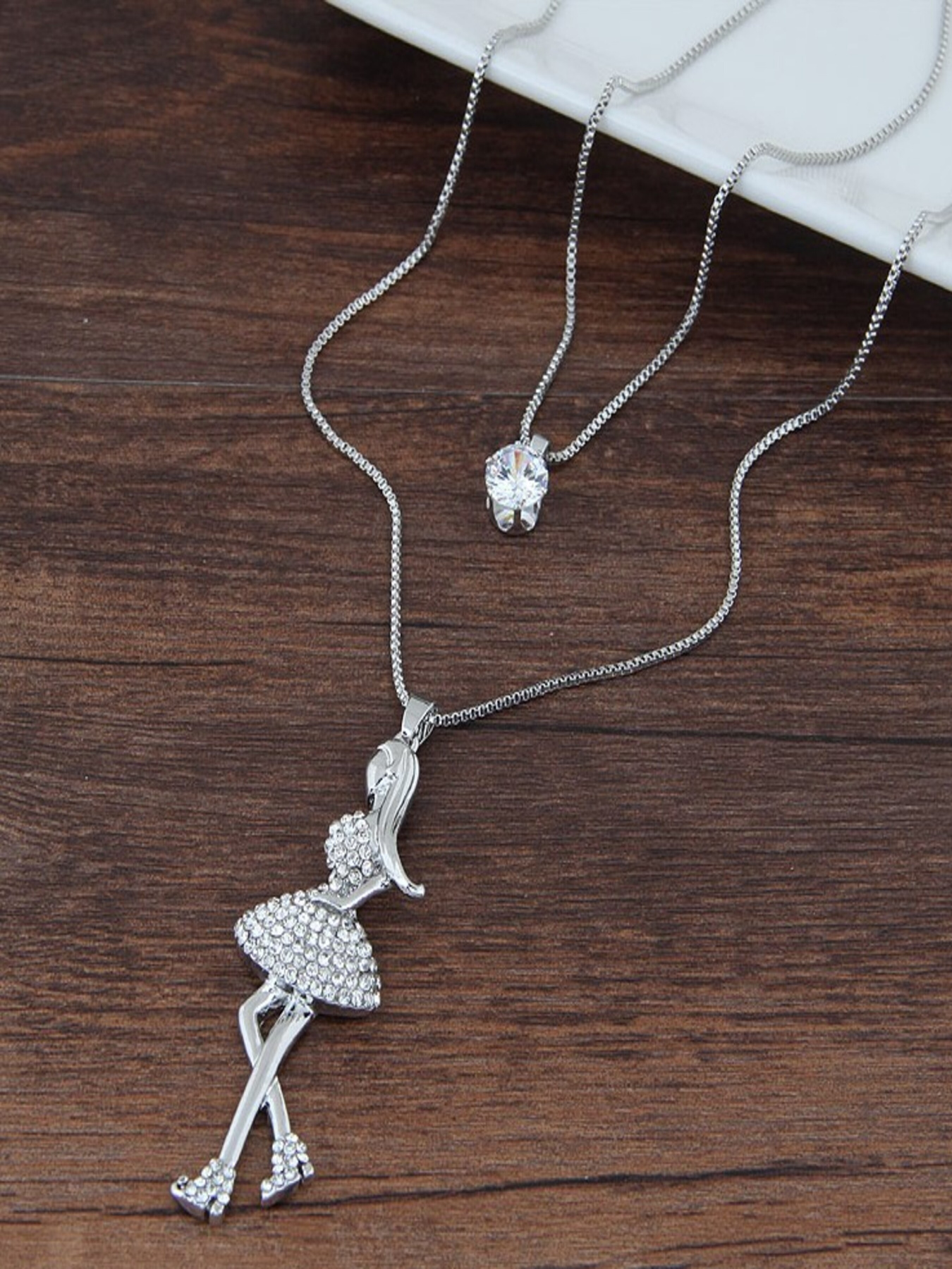 Цепочки ISSA Plus модель AK-55_silver. Фото