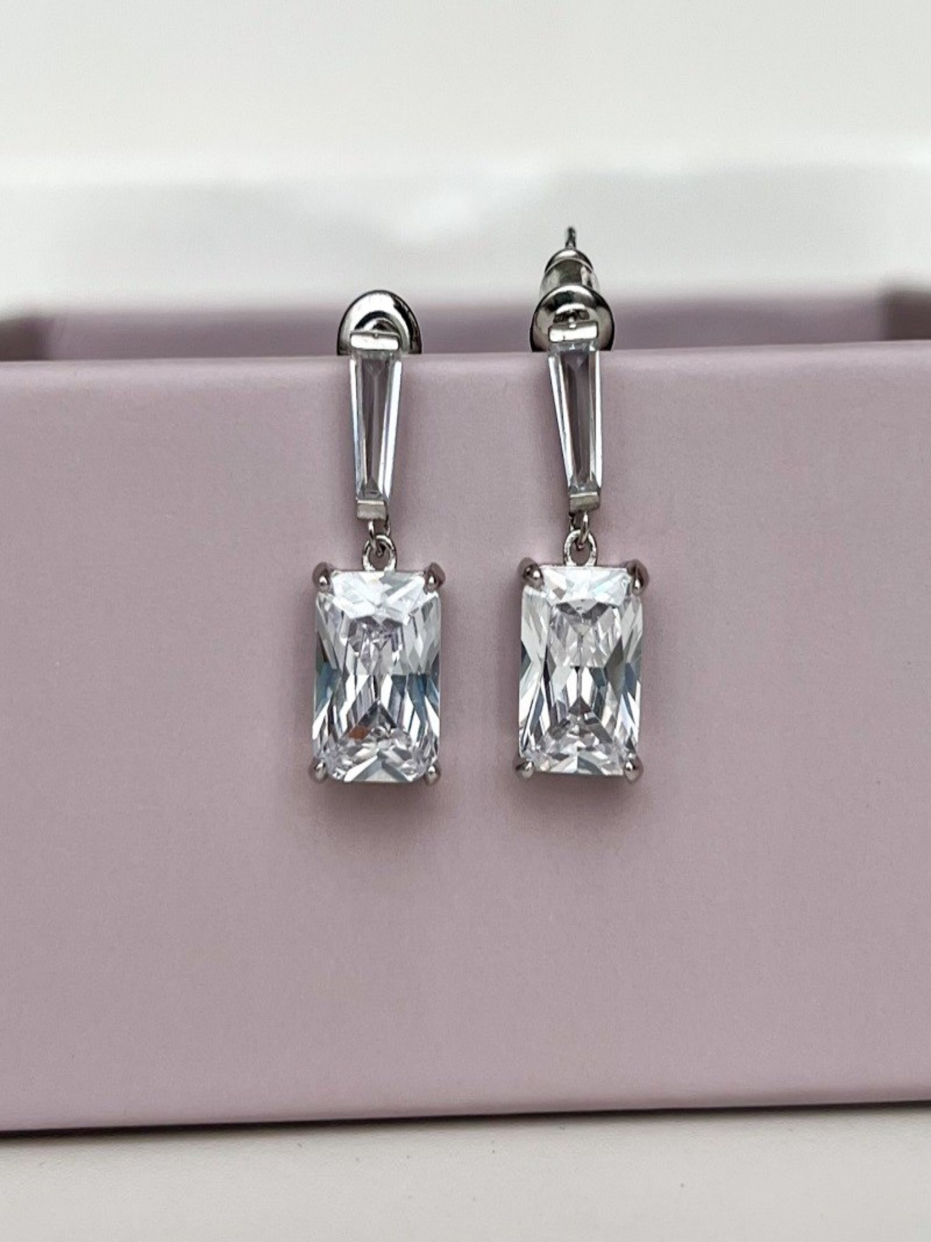 Серьги-подвески ISSA Plus модель AK-61_silver. Фото