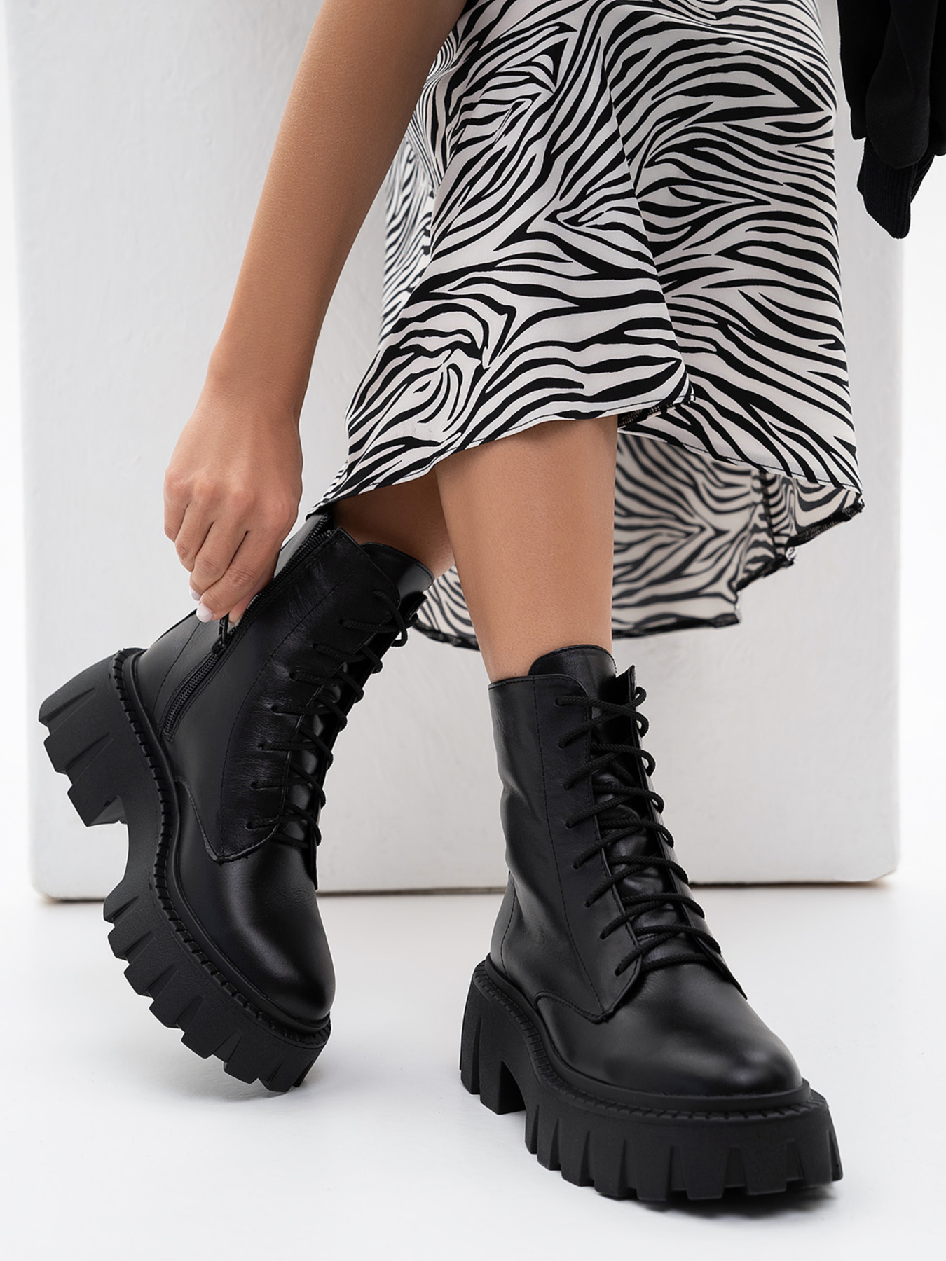 Ботинки ISSA Plus модель OB2-102_black Фото