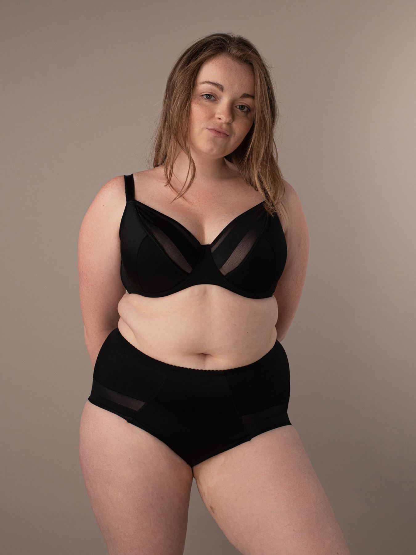 Бюстгальтер Brabrabra модель 1120052_black Фото