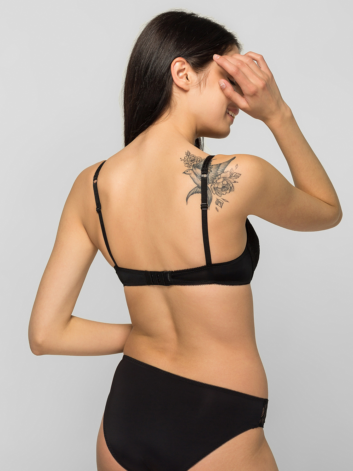 Бюстгальтер Brabrabra модель SLZ18401035_black Бюстгальтер Brabrabra модель SLZ18401035_black Фото