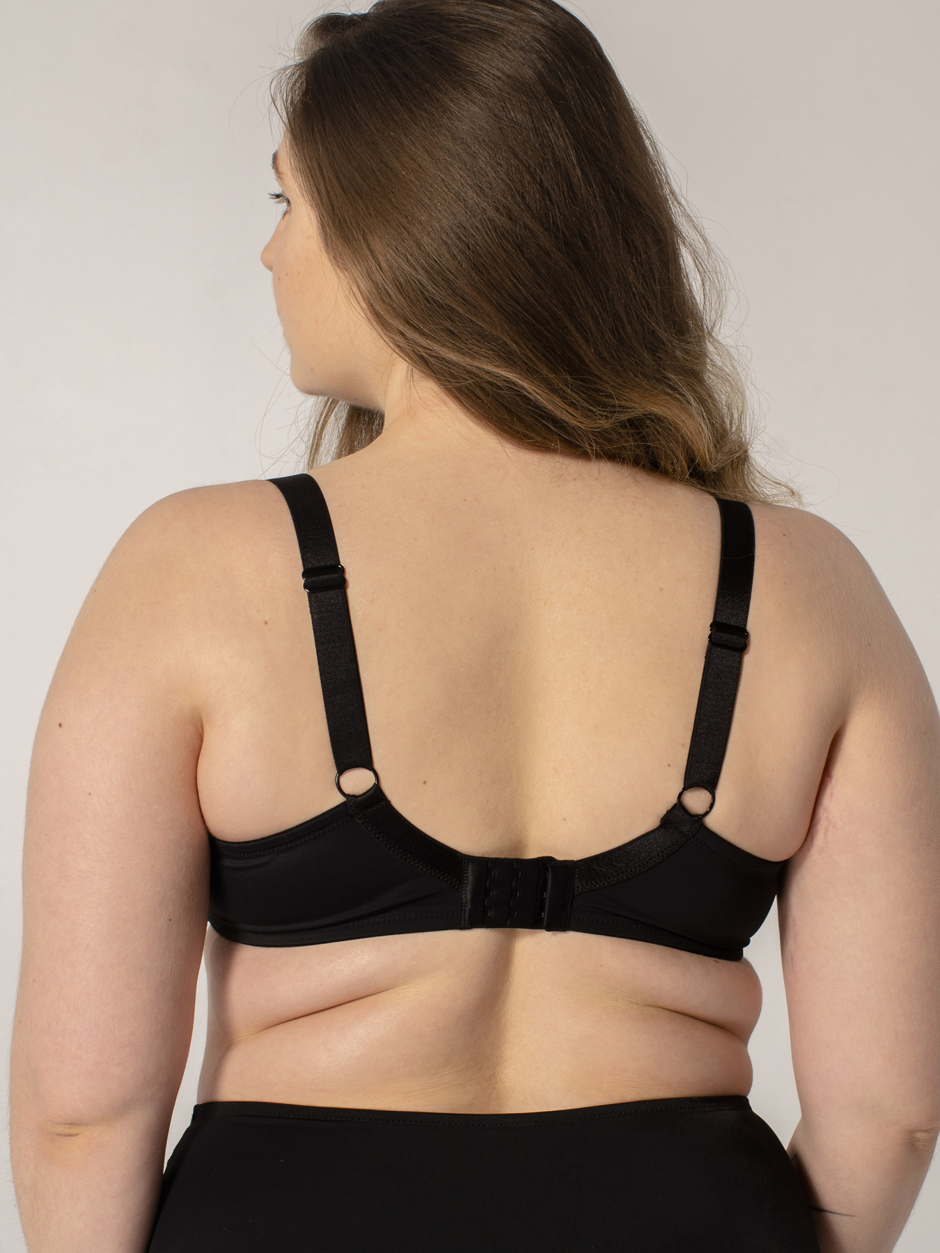 Бюстгальтер Brabrabra модель SLZ23101055_black Бюстгальтер Brabrabra модель SLZ23101055_black Фото