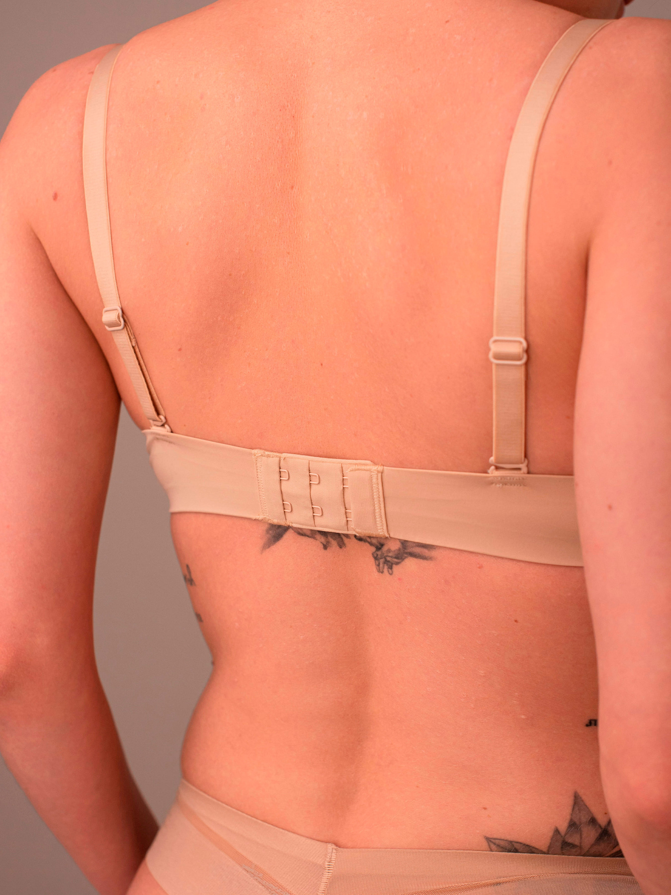 Бюстгальтер Brabrabra модель SLZ19801002_nude Фото