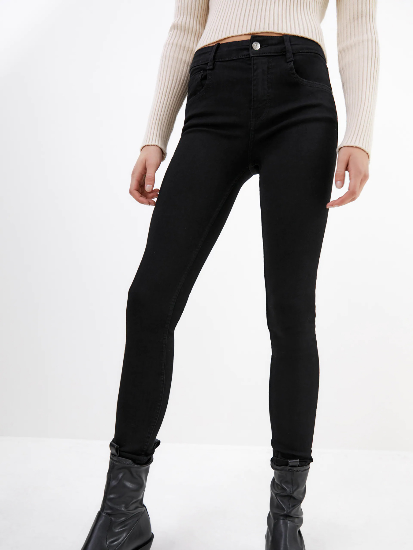 Скинни джинсы ZARA модель 65040 Скинни джинсы ZARA модель 65040 Фото