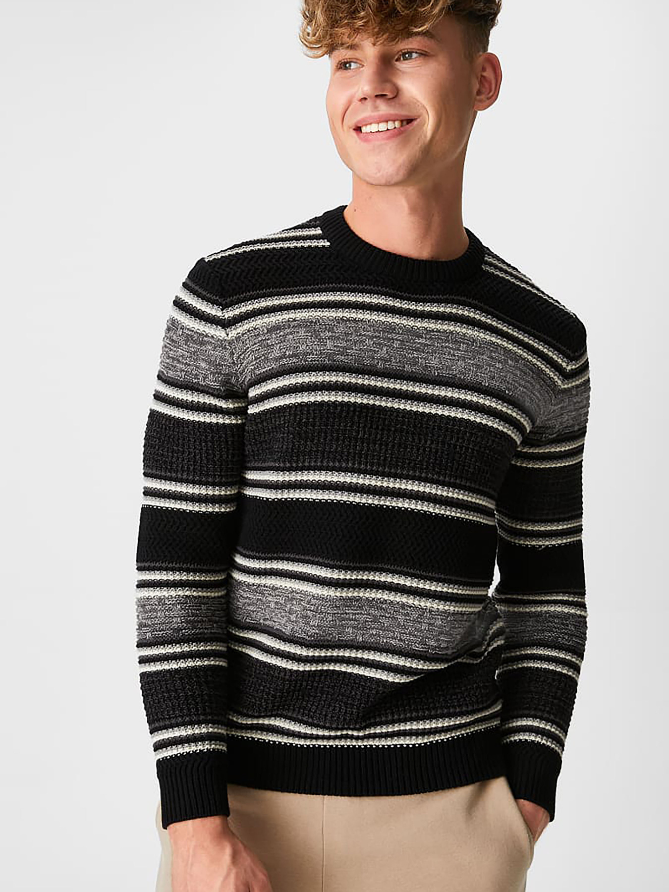 Джемпер C&A модель 62223 Фото