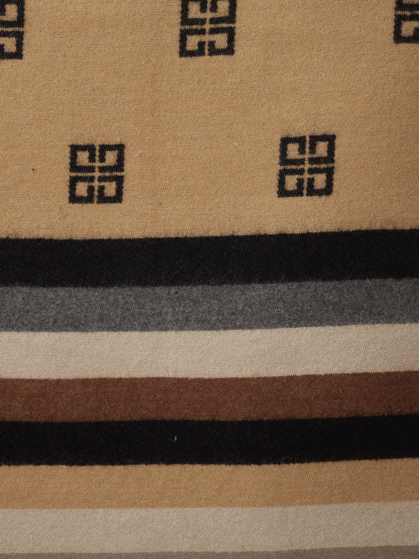 Шарф Regina Notte модель 4000000093956 Фото