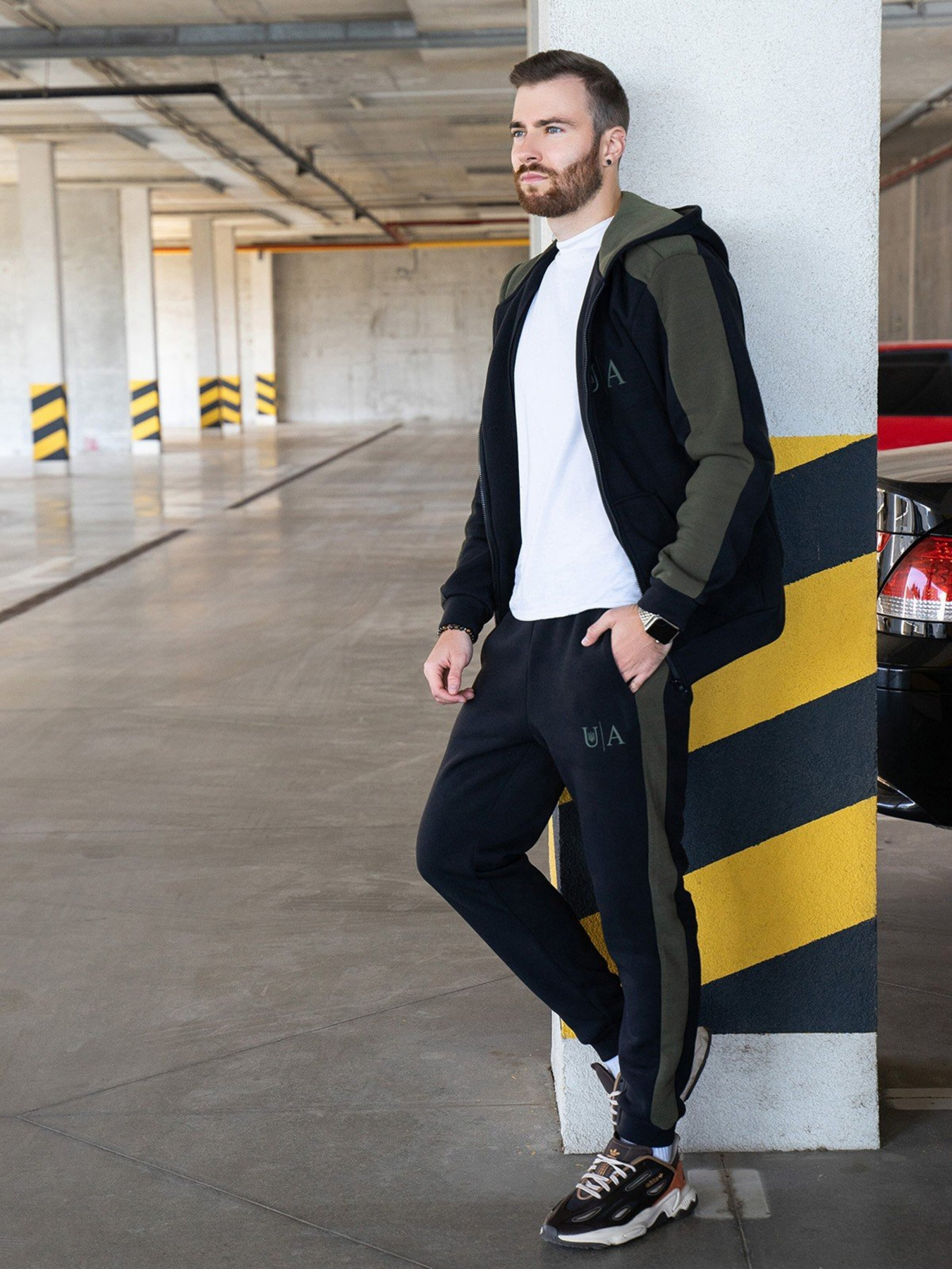 Спортивний костюм ISSA Plus модель GN-462_black Спортивний костюм ISSA Plus модель GN-462_black Фото