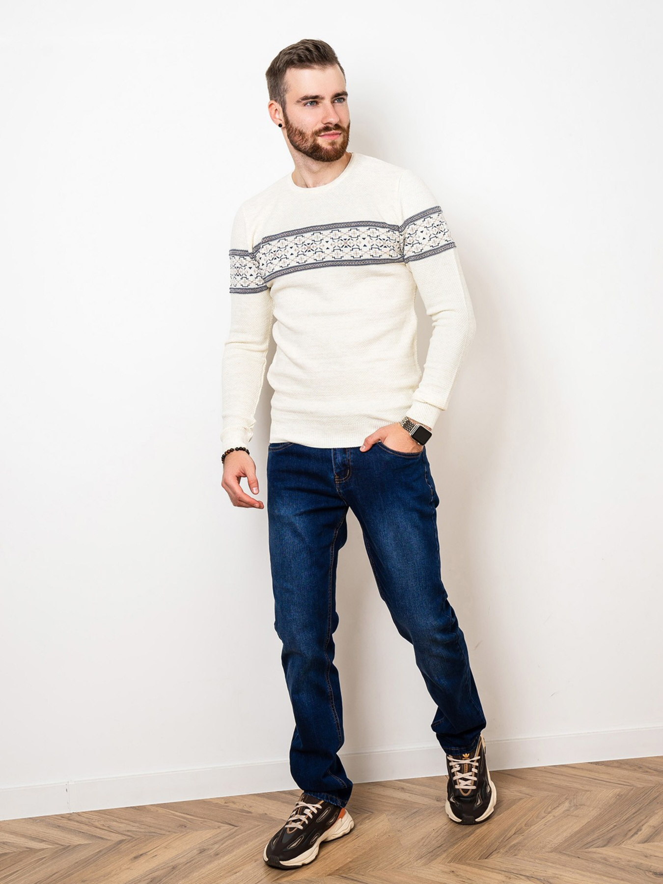 Свитер ISSA Plus модель GN4-76_milky Фото