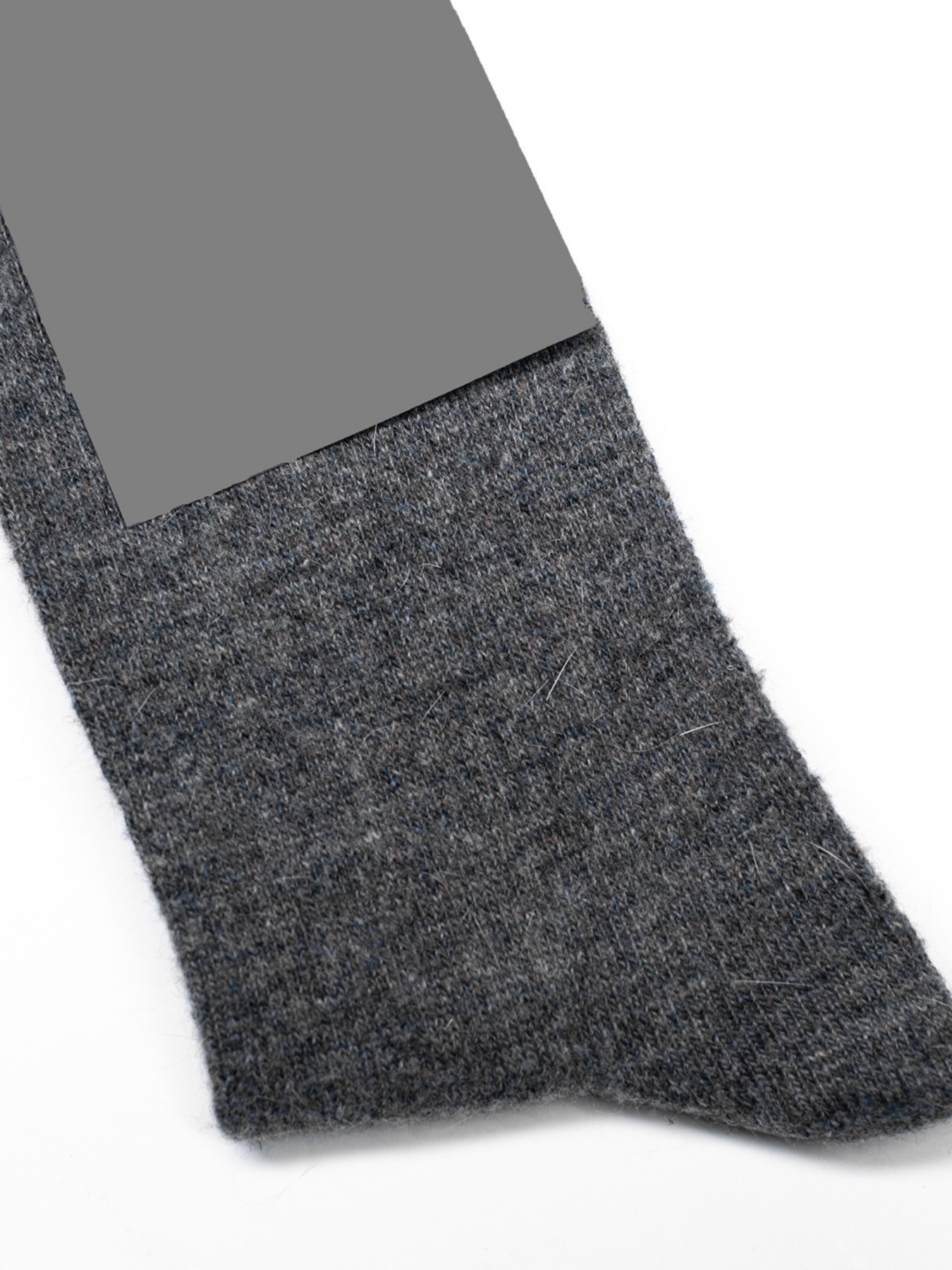 Носки и гольфы ISSA Plus модель GNS-147_darkgray Фото