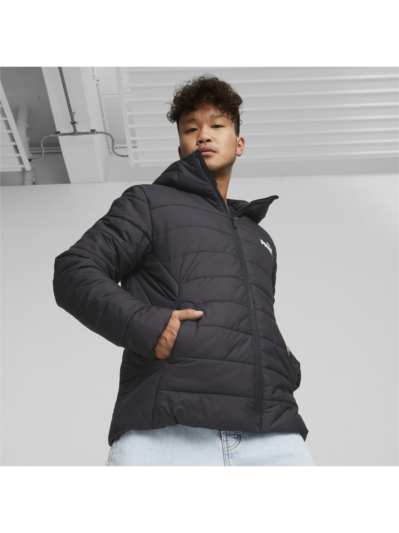 Демісезонна куртка PUMA модель 848938 Фото