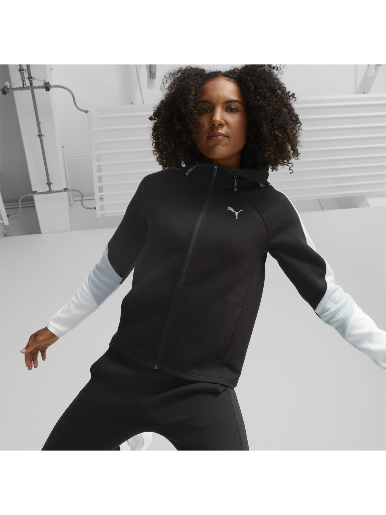 Спортивна кофта PUMA модель 849809 Фото