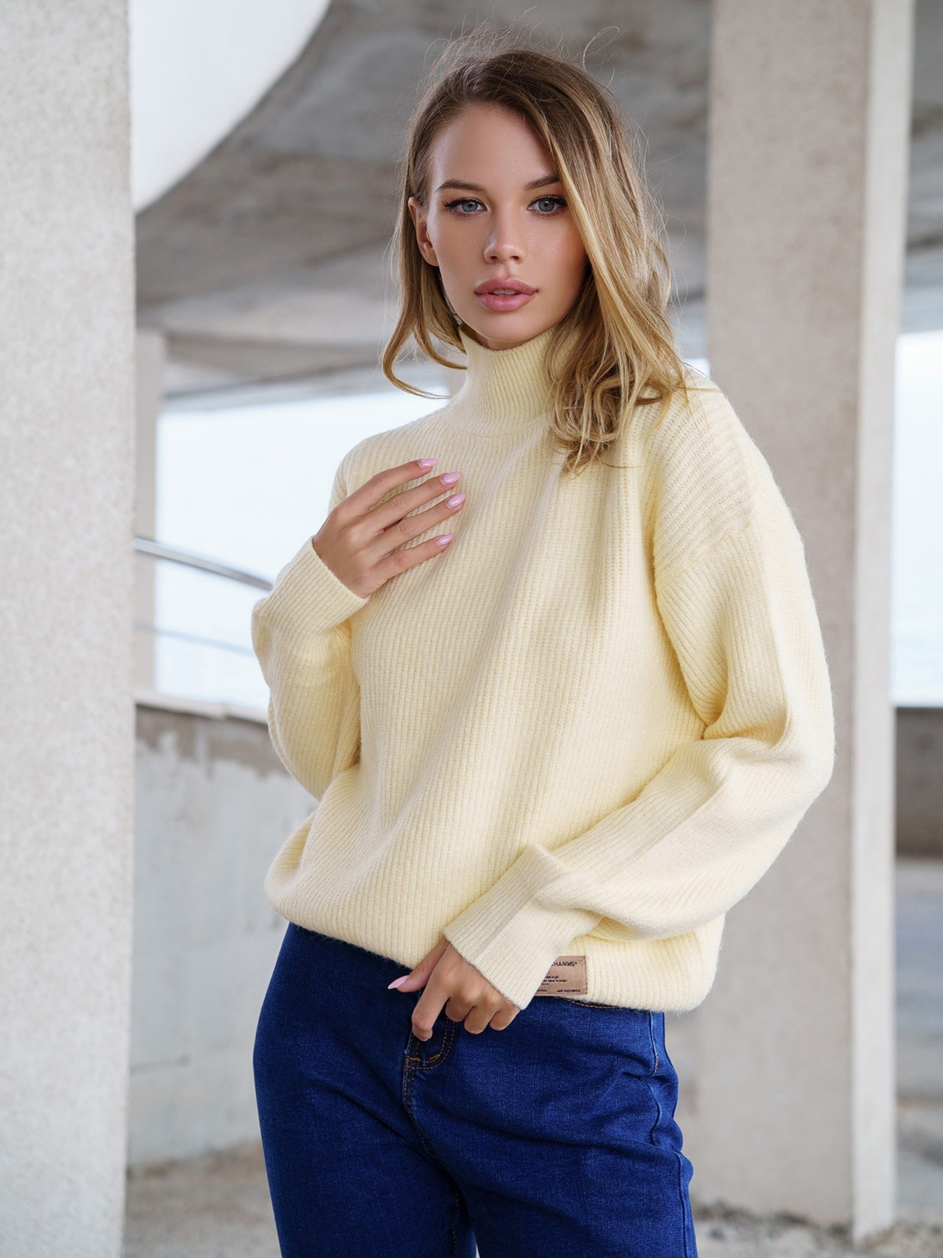 Свитер ISSA Plus модель WN20-322_beige Фото