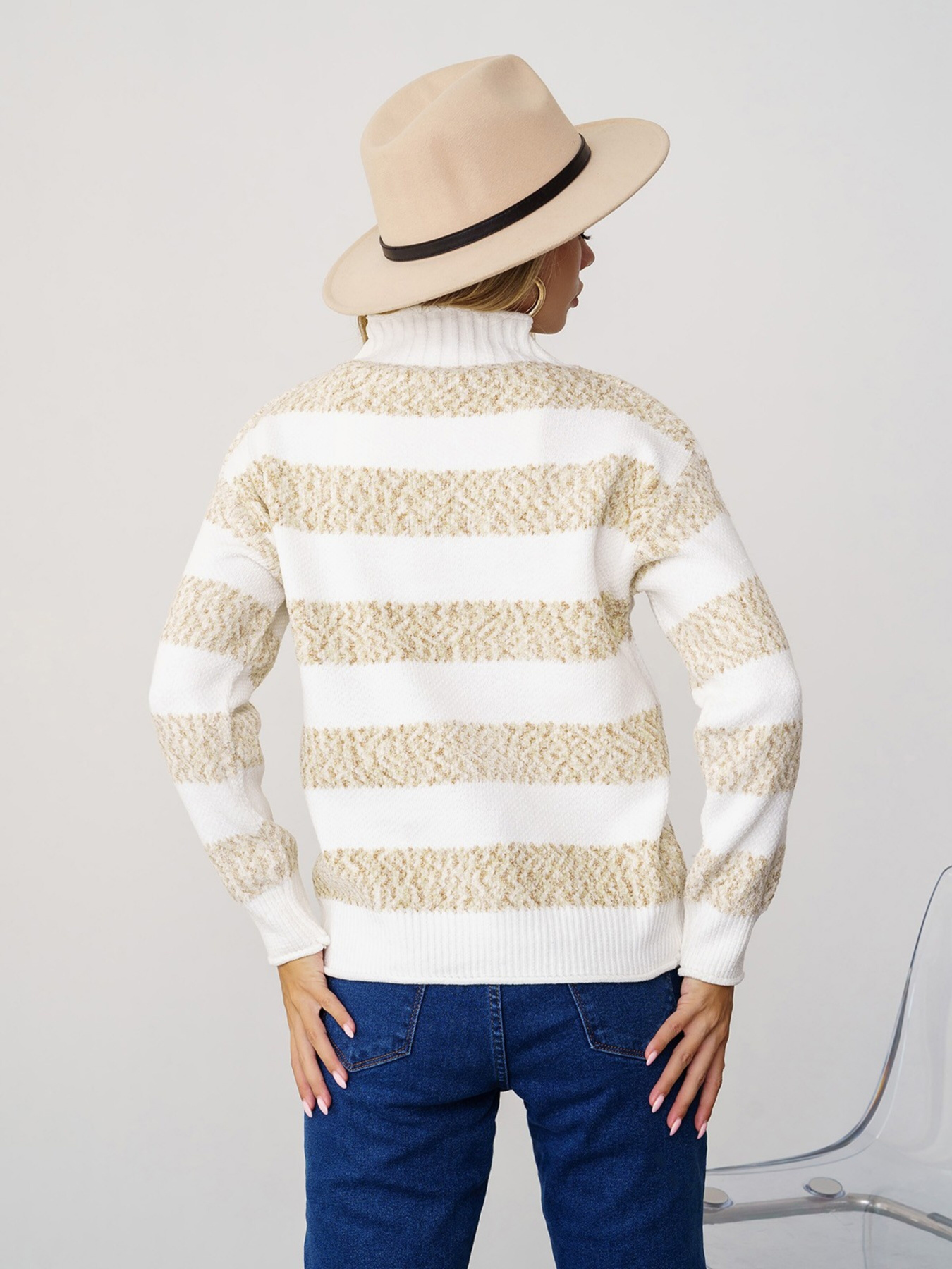 Свитер ISSA Plus модель WN20-331_whitebeige Фото