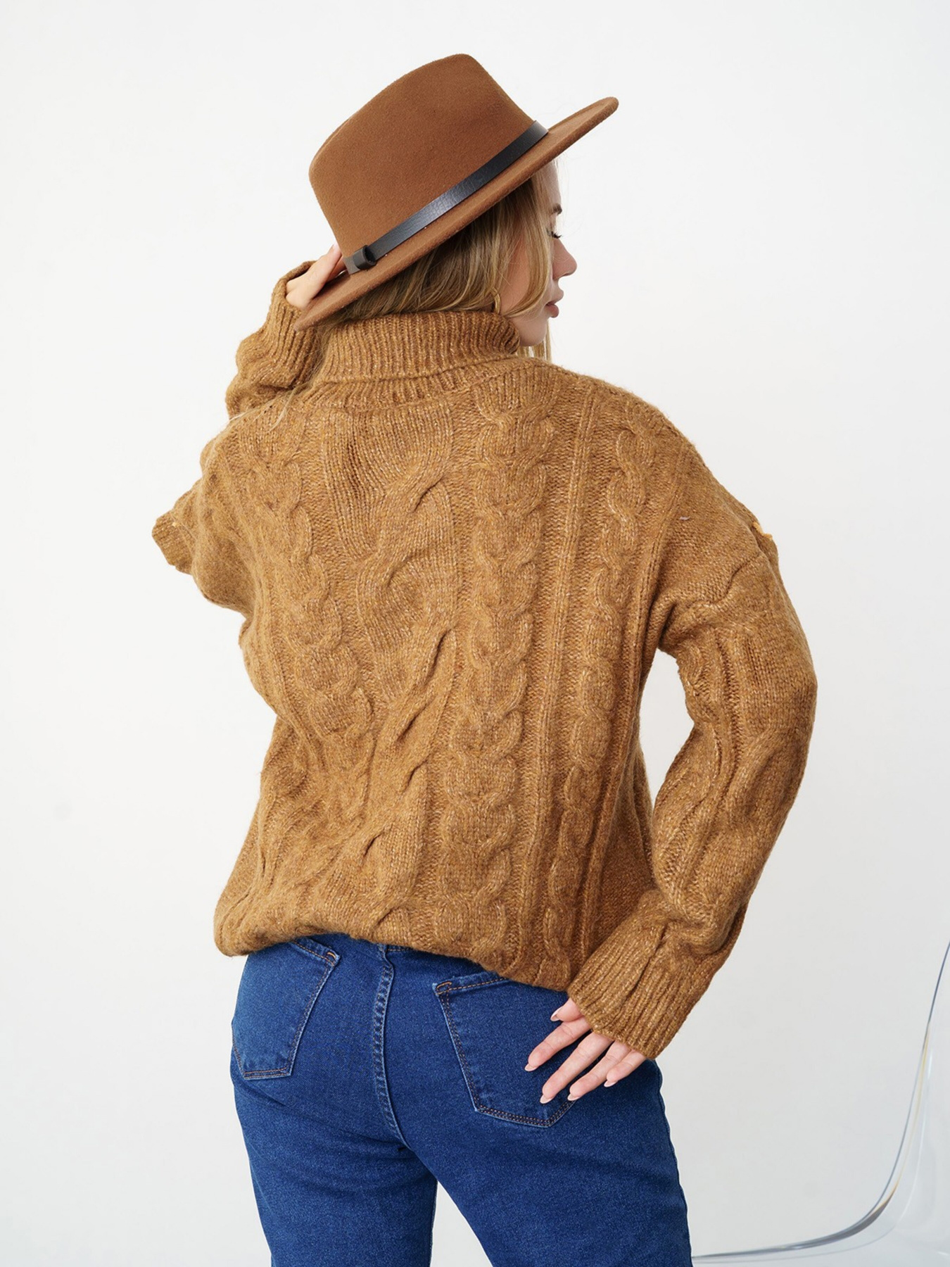 Светр ISSA Plus модель WN20-348_brown Светр ISSA Plus модель WN20-348_brown Фото