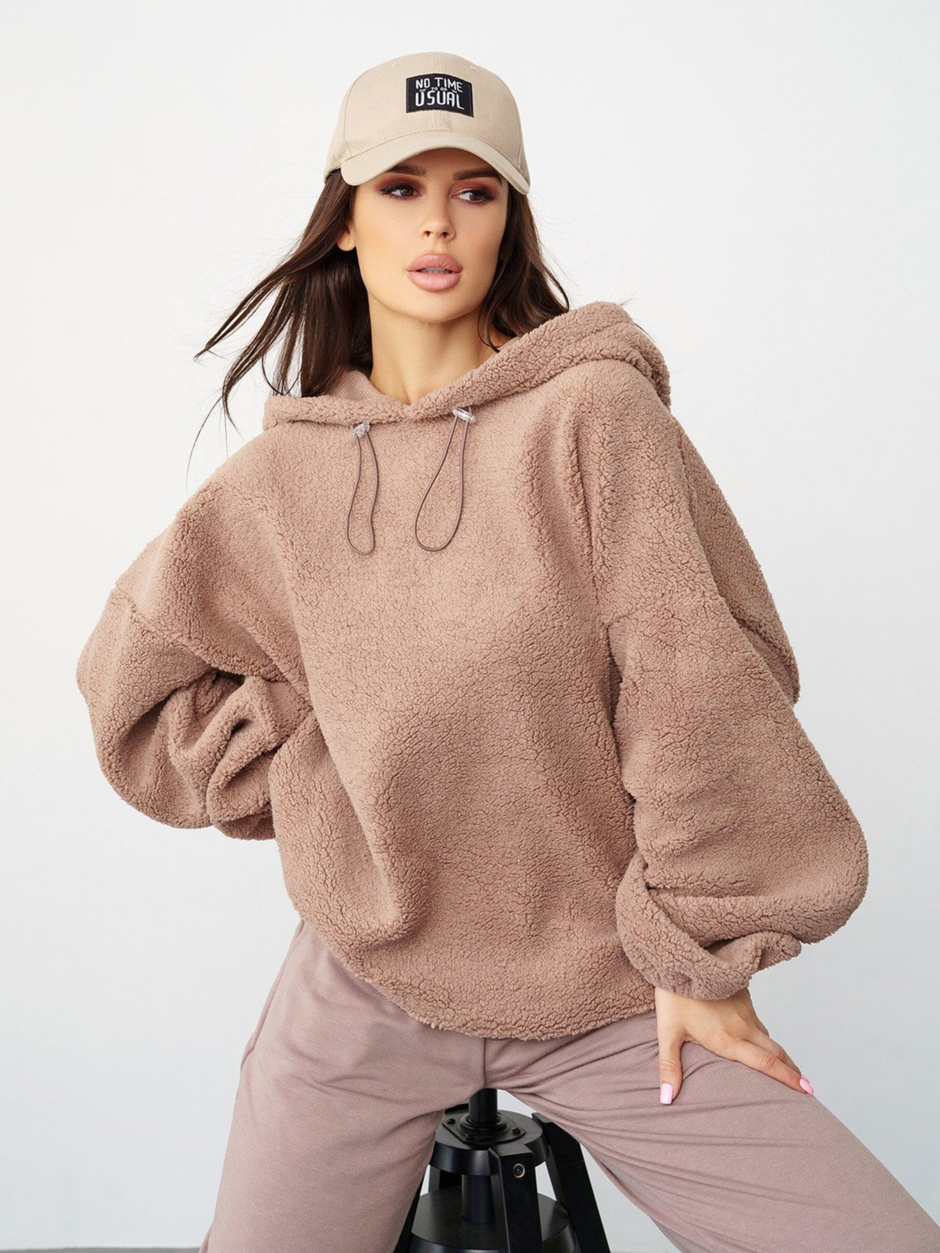 Худи ISSA Plus модель 13580_pink Худи ISSA Plus модель 13580_pink Фото