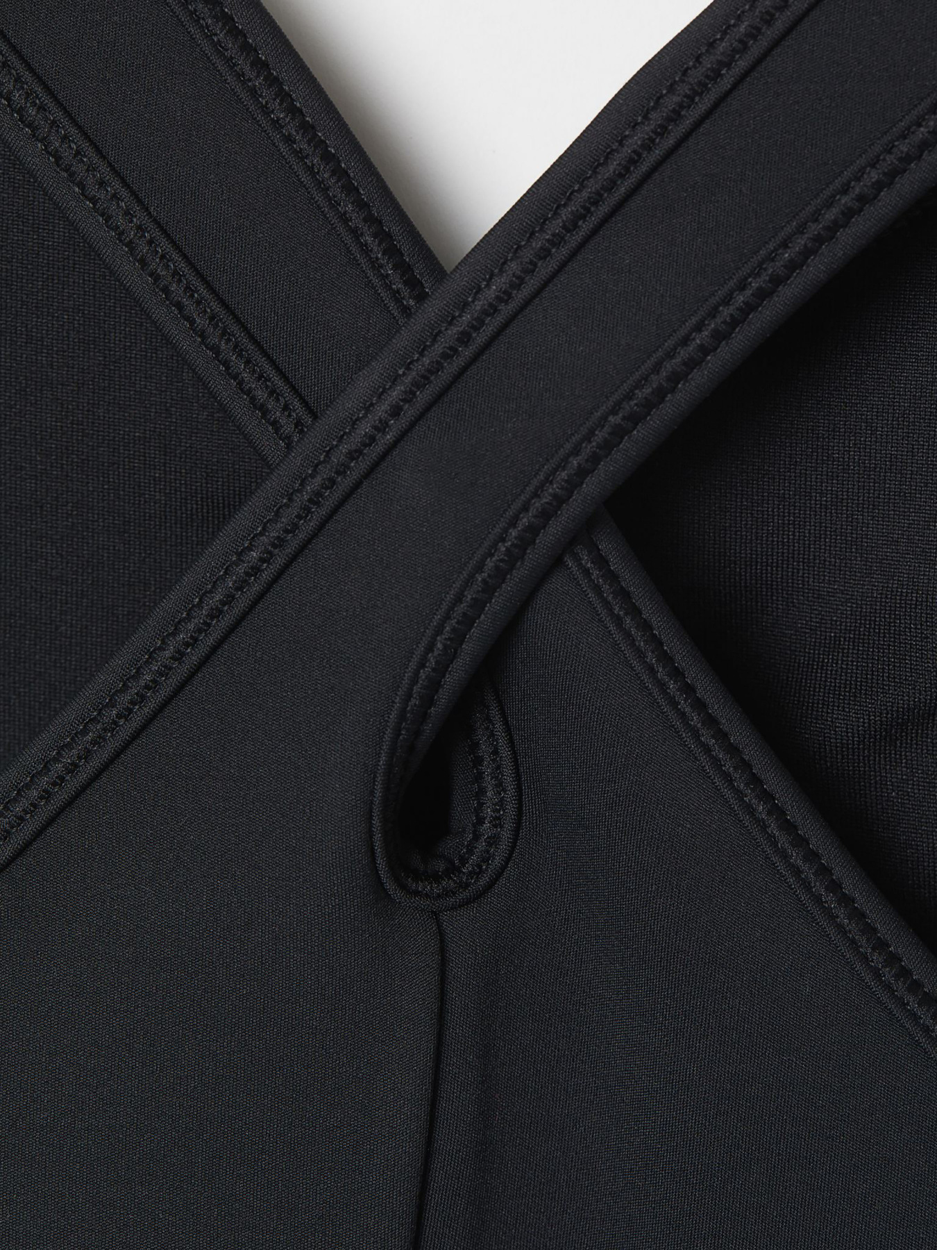 Спортивний топ H&M модель 57506 Спортивний топ H&M модель 57506 Фото