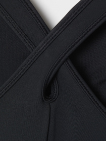 Спортивний топ H&M модель 57506 Спортивний топ H&M модель 57506 Фото