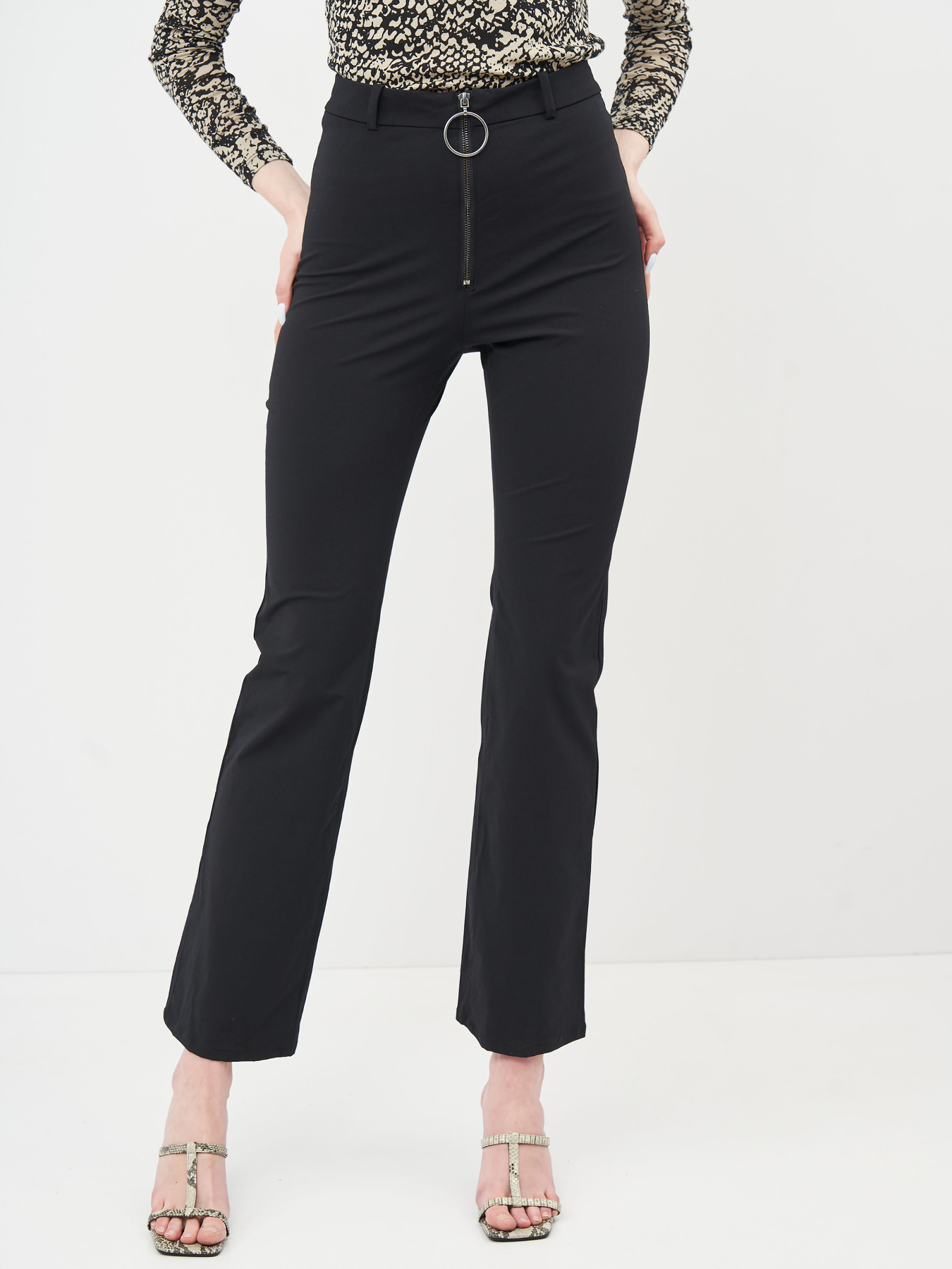 Повсякденні штани Weekday модель 52327 Повсякденні штани Weekday модель 52327 Фото