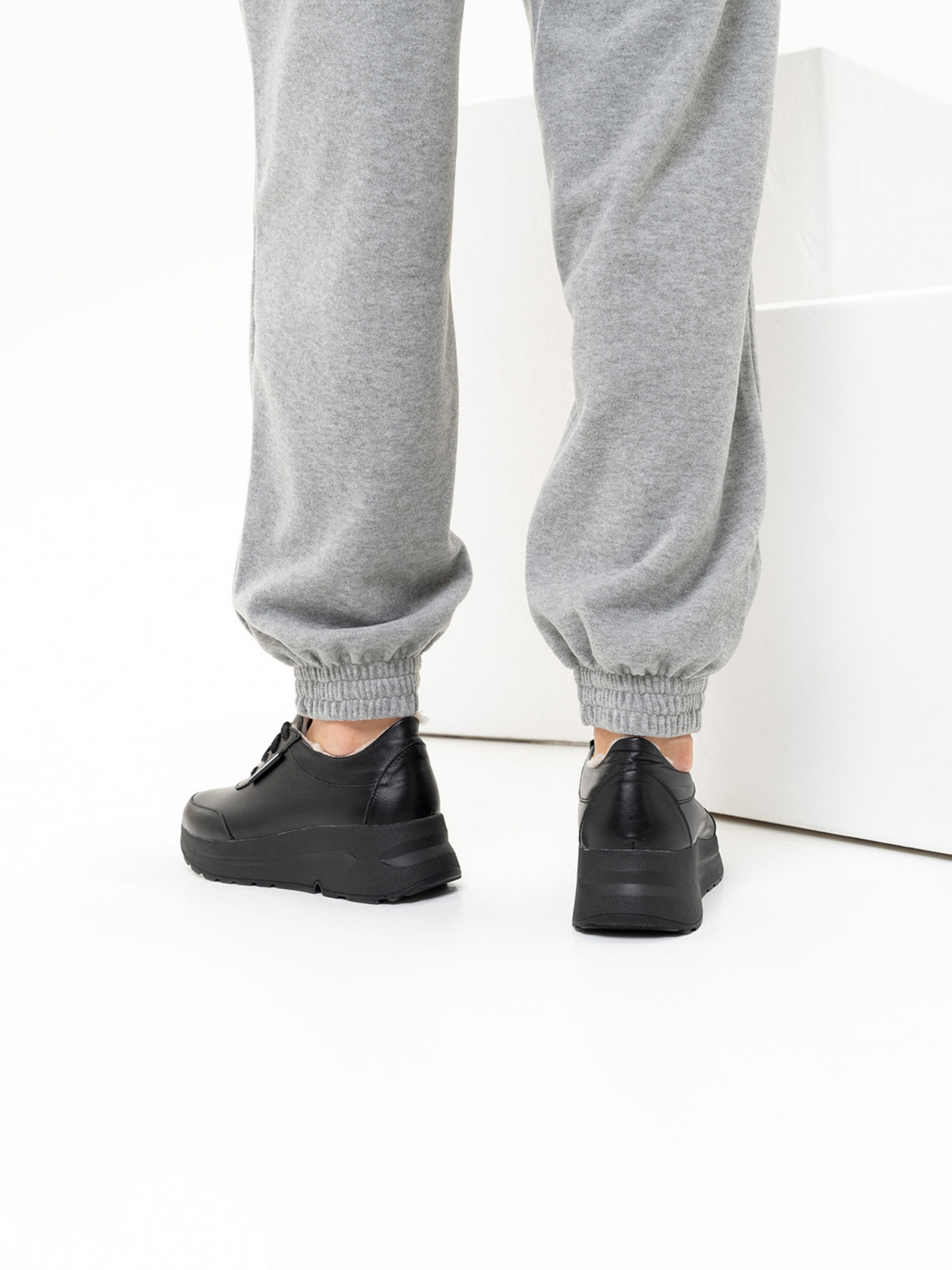 Кроссовки повседневные ISSA Plus модель OB2-150_black Фото