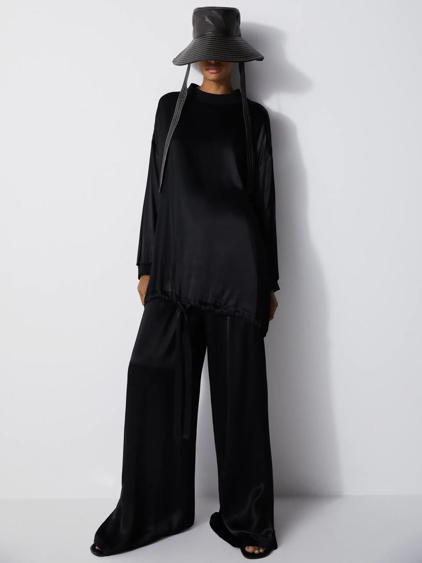 Блуза ZARA модель 65343 Блуза ZARA модель 65343 Фото