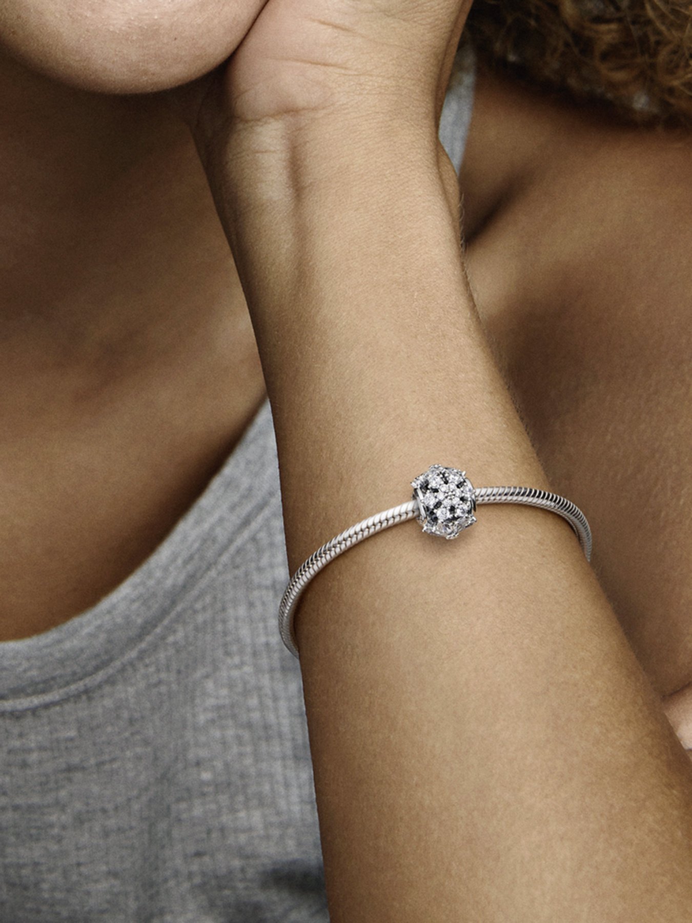 Класичні PANDORA Модель 792383C01 Фото