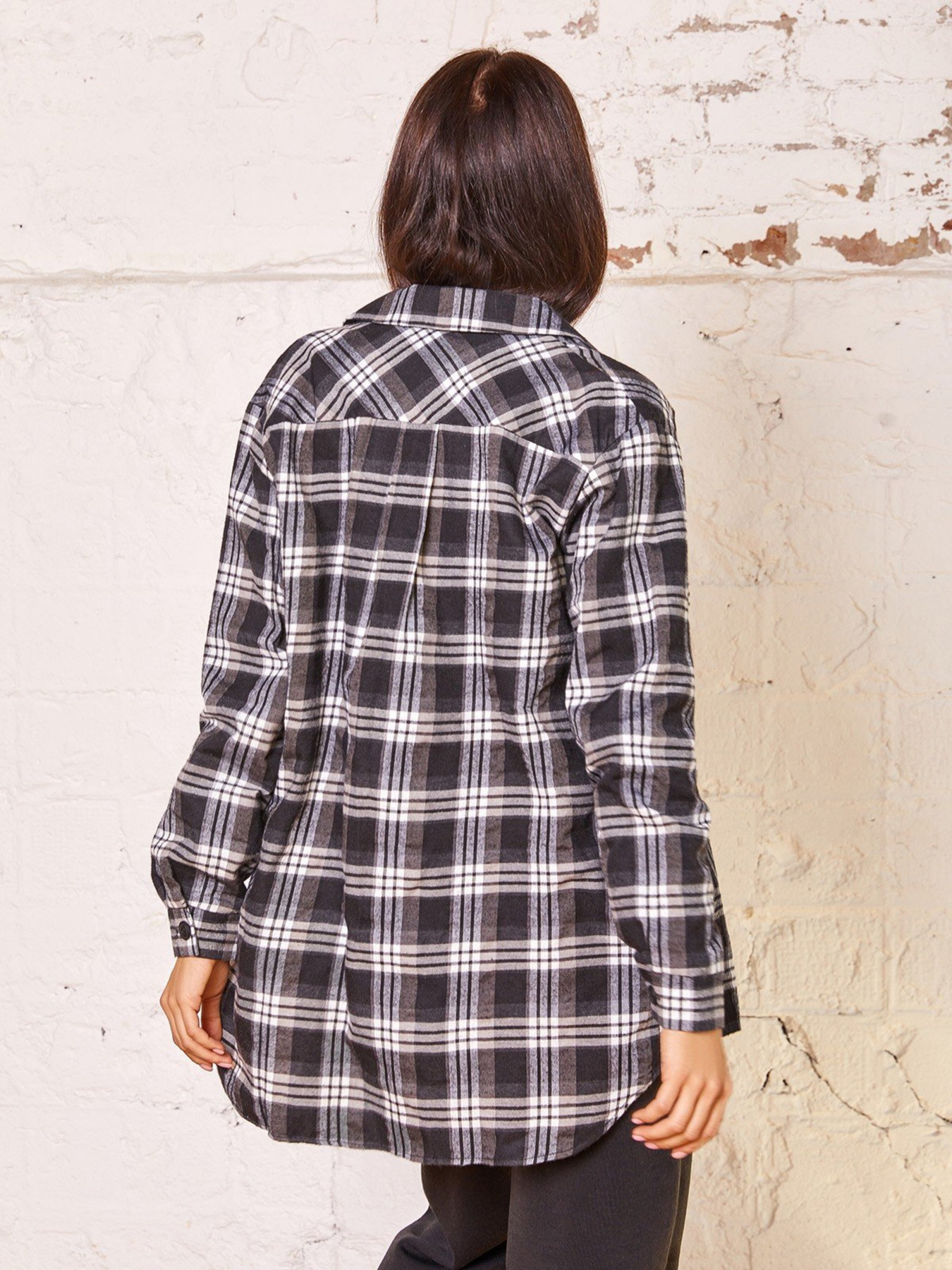 Сорочка ISSA Plus модель 13062_black Фото