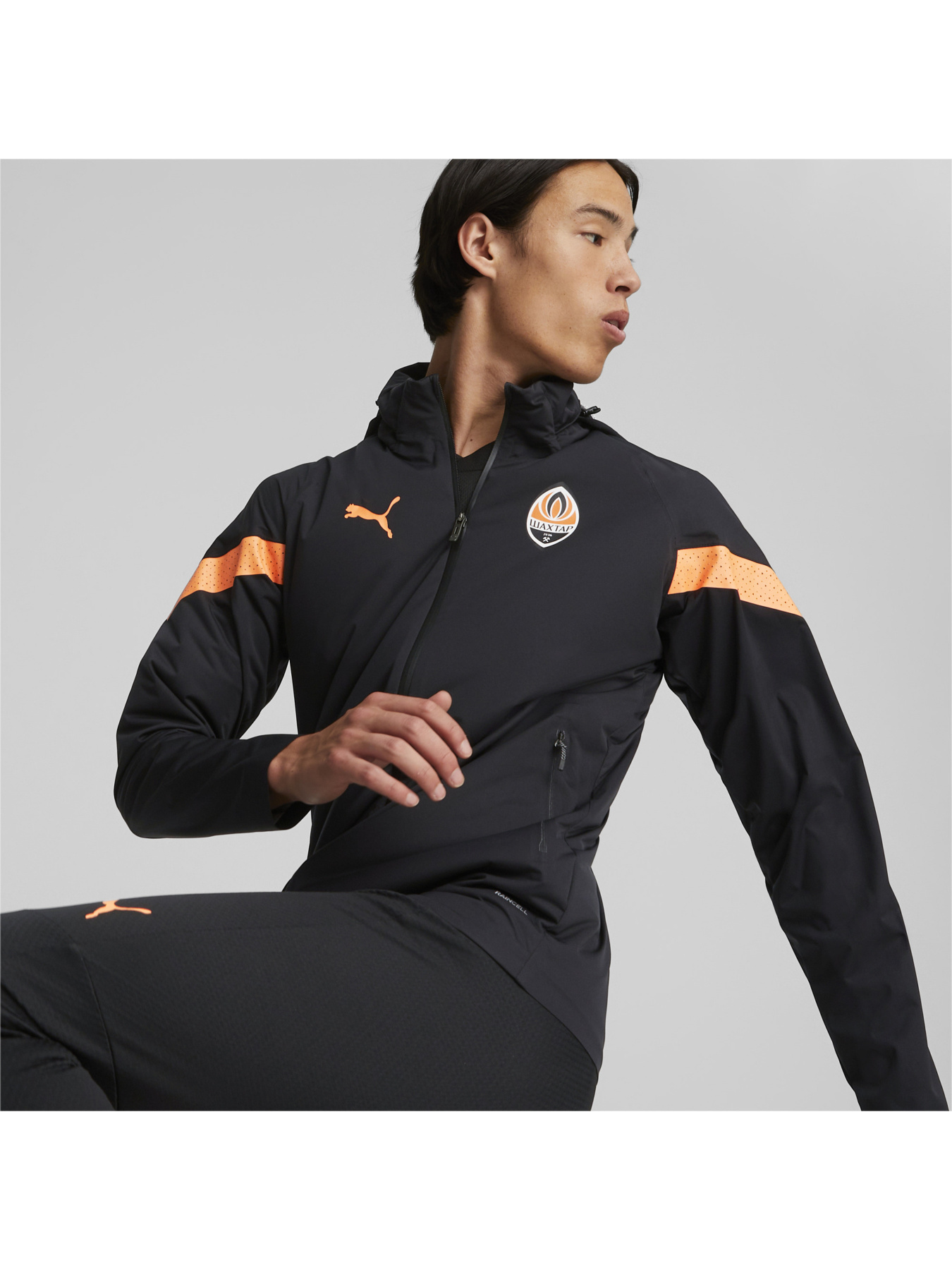 Куртки и дубленки PUMA модель 767245 Фото