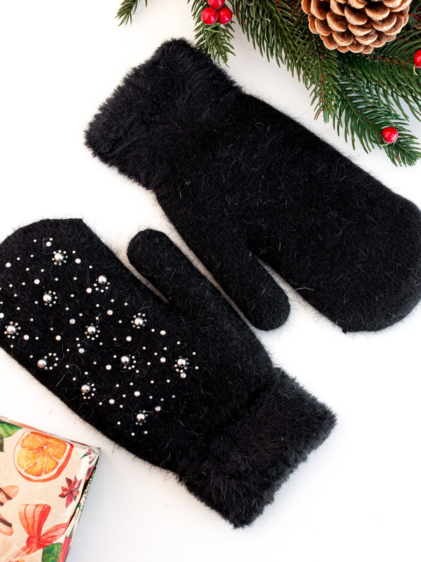 Варежки ISSA Plus модель PE-24_black Фото