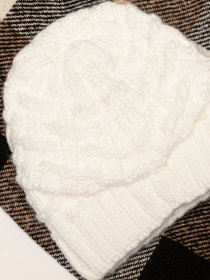 Шапка ISSA Plus модель SH-15_white Фото