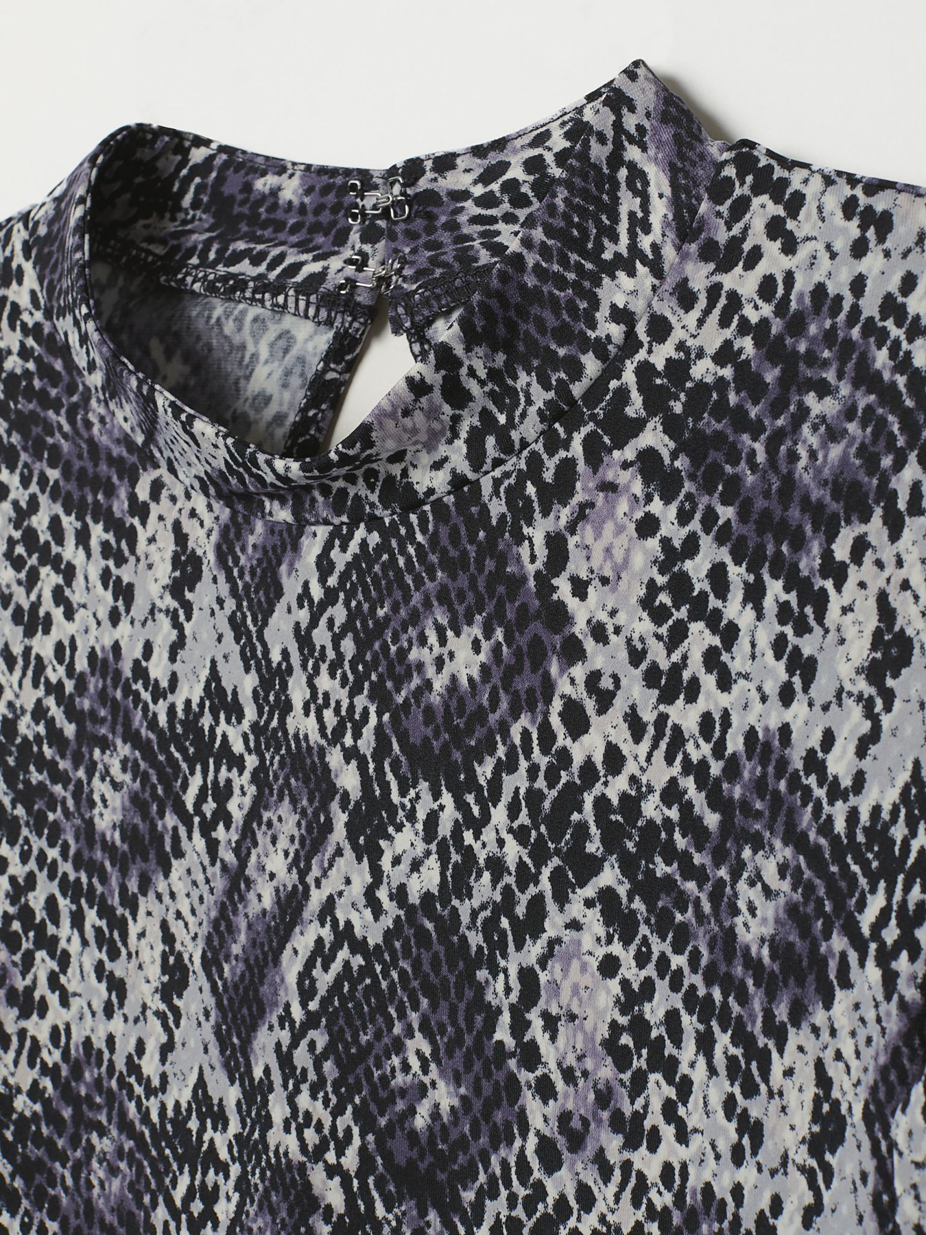 Платье мини H&M модель 62947 Платье мини H&M модель 62947 Фото