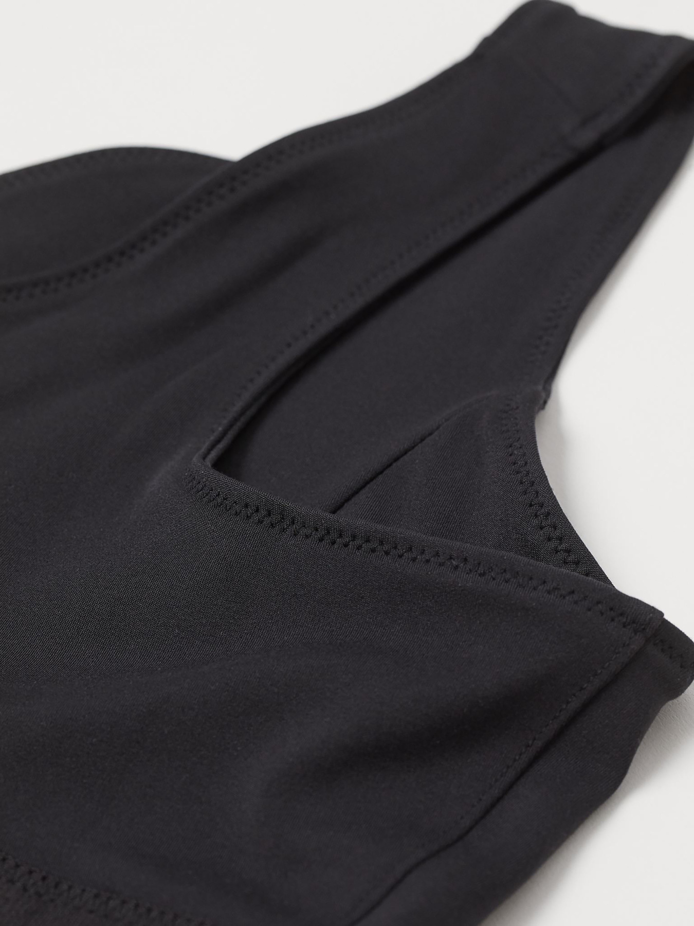 Спортивний топ H&M модель 54502 Спортивний топ H&M модель 54502 Фото