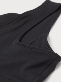 Спортивний топ H&M модель 54502 Спортивний топ H&M модель 54502 Фото