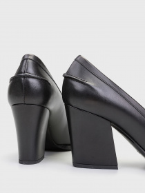 Туфли и лоферы Emporio Armani модель X3E401-XM662-K485 Фото