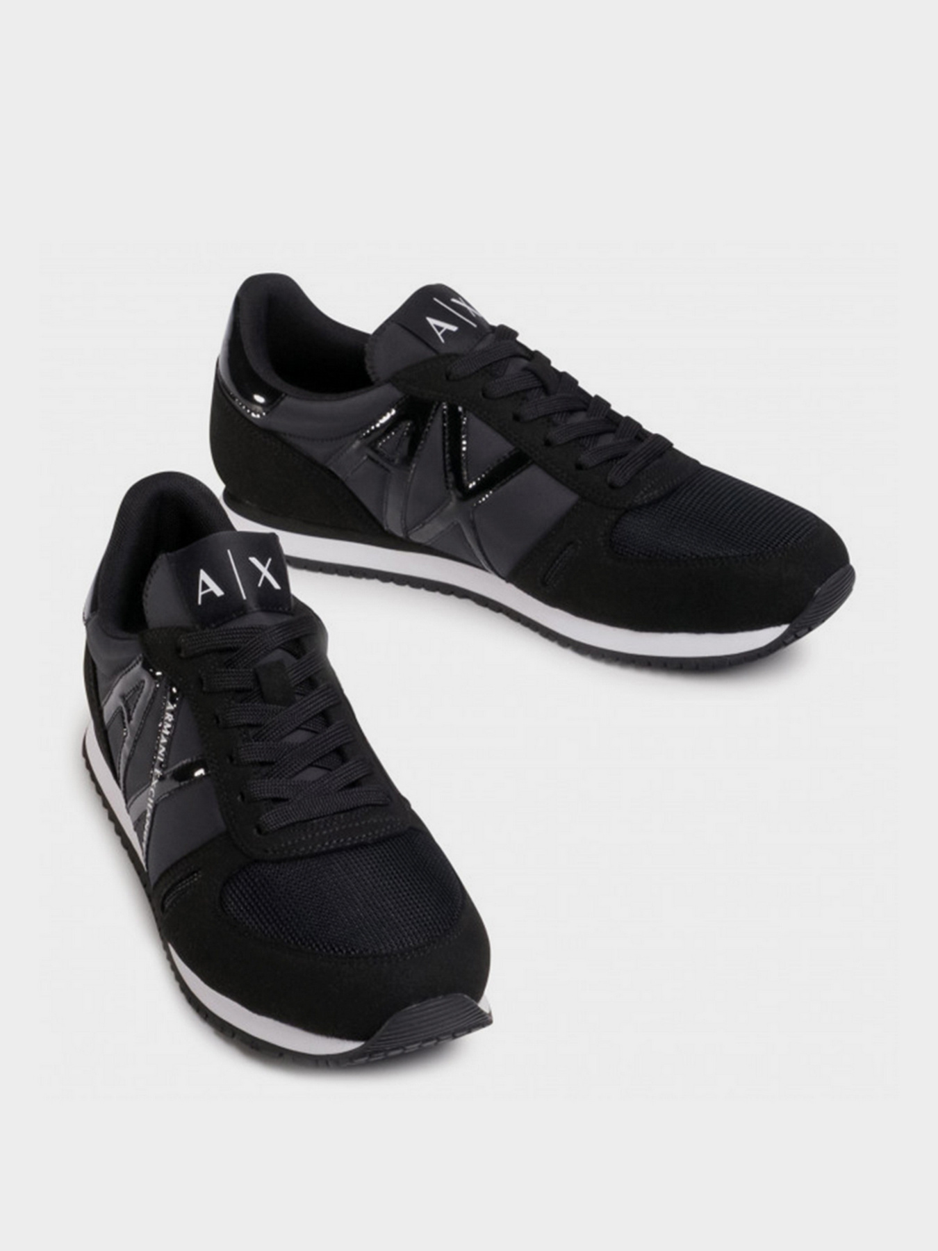 Кроссовки Armani Exchange модель XDX031-XCC62-K670 Фото