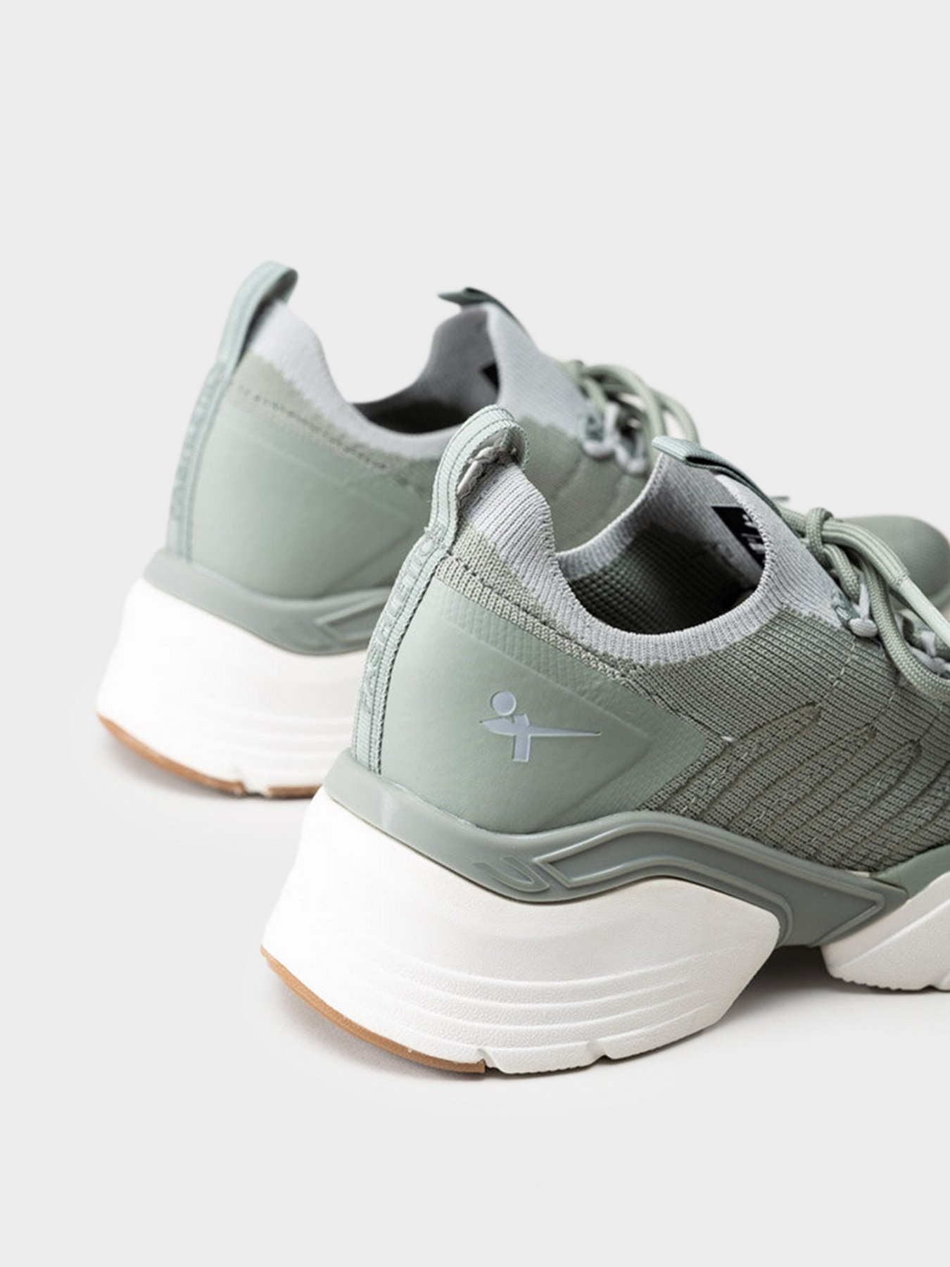 Кроссовки Tamaris модель 23775-28-747 LIGHT OLIVE Фото