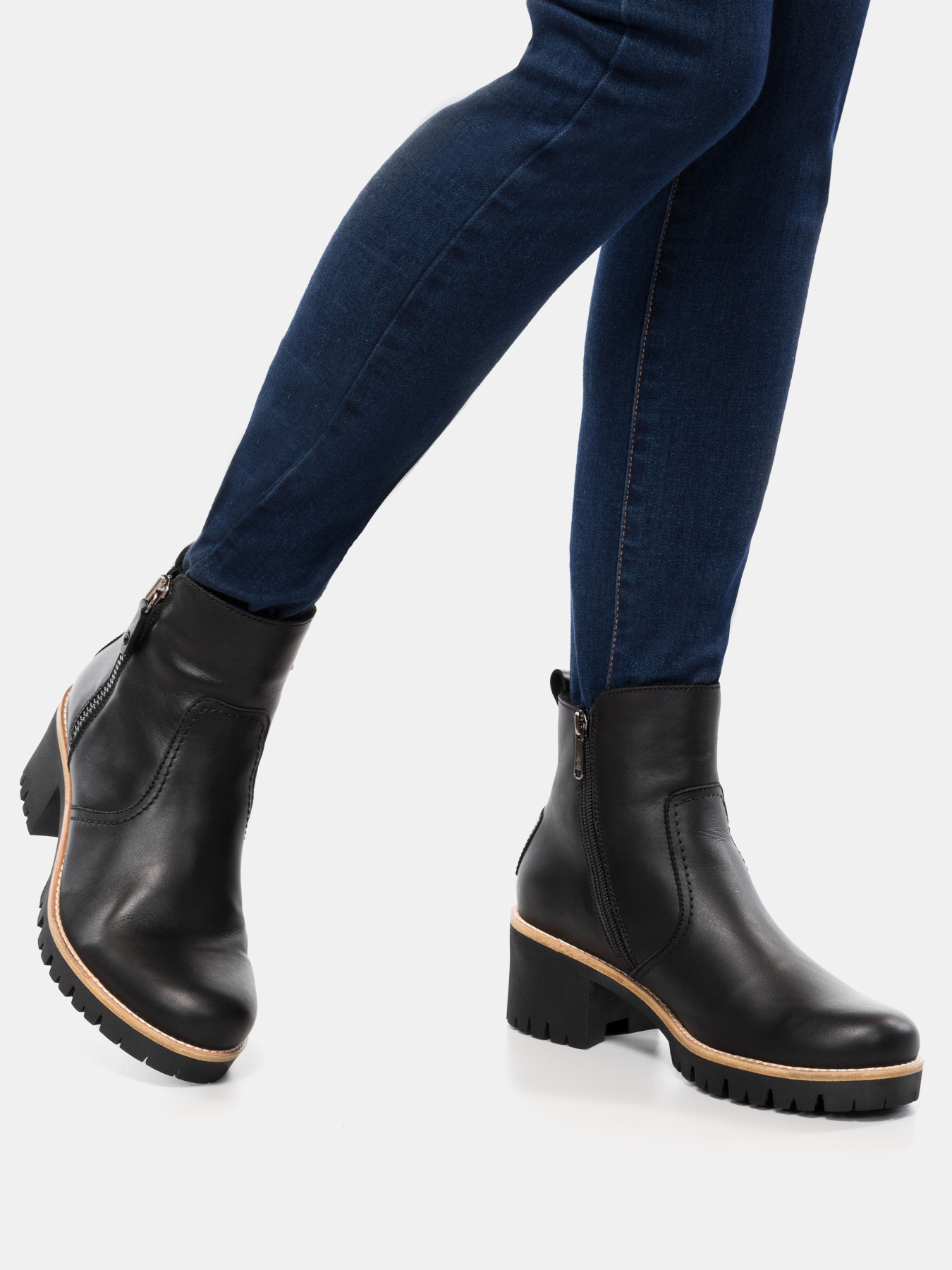 Ботинки и сапоги Panama Jack модель Pauline Trav B2 Napa Negro / Black Фото
