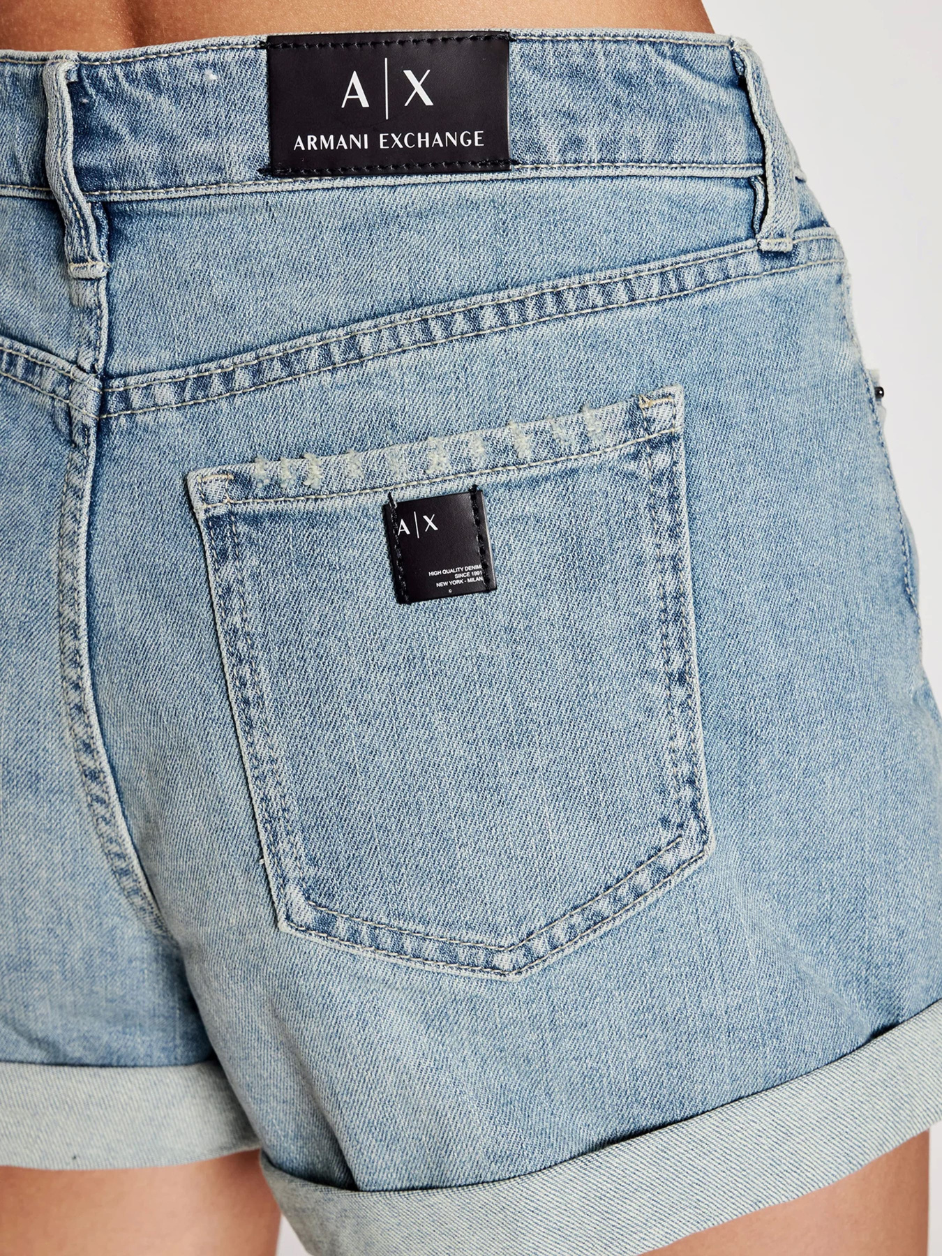 Шорты Armani Exchange модель 3KYJ73-Y1TEZ-1500 Фото