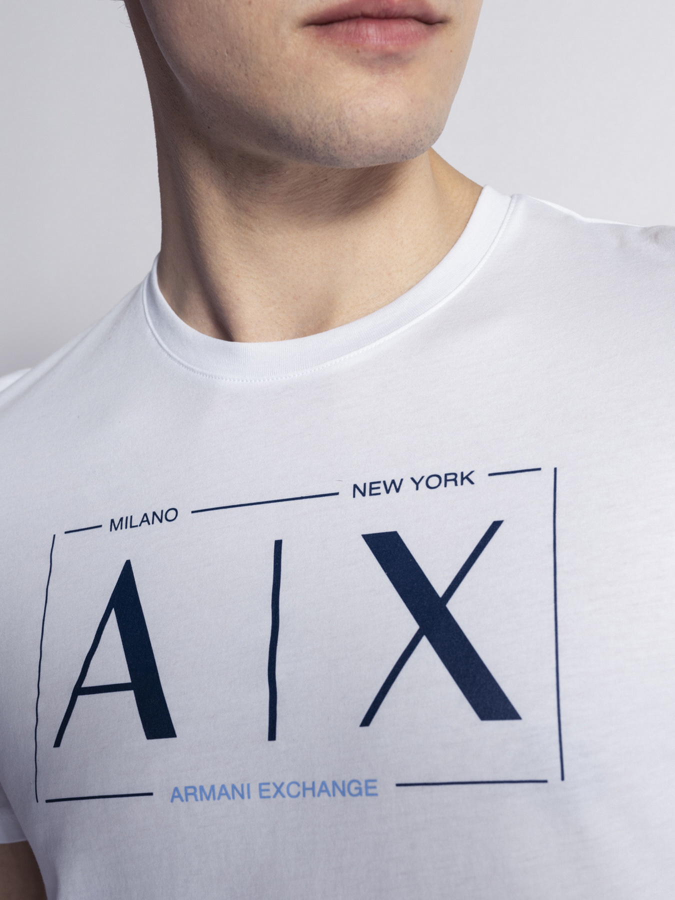 Футболки и поло Armani Exchange модель 3LZTBT-ZJA5Z-1100 Фото