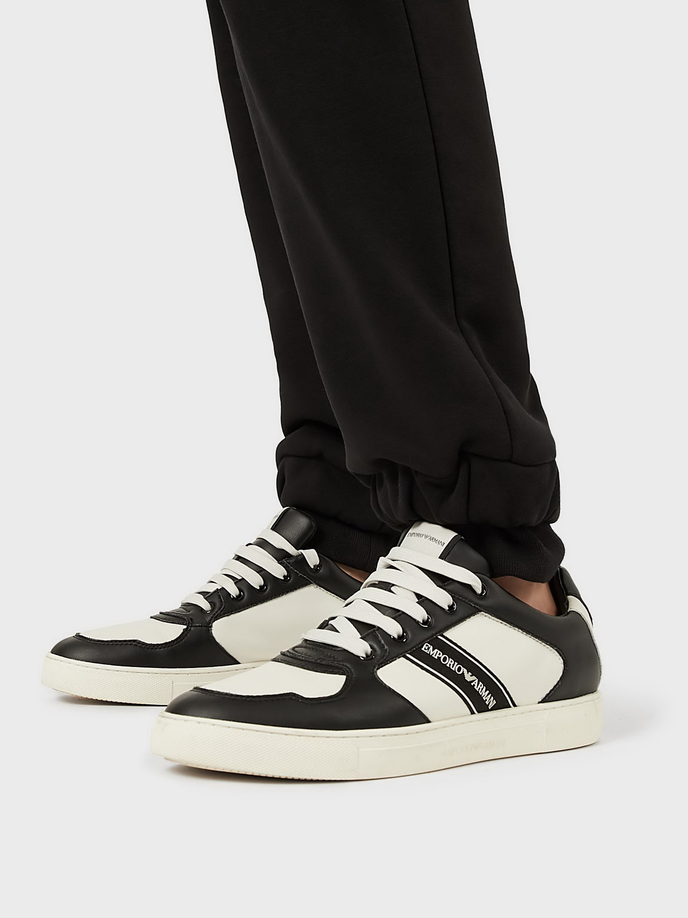 Брюки Emporio Armani модель 6K2P7A-2J60Z-0999 Фото