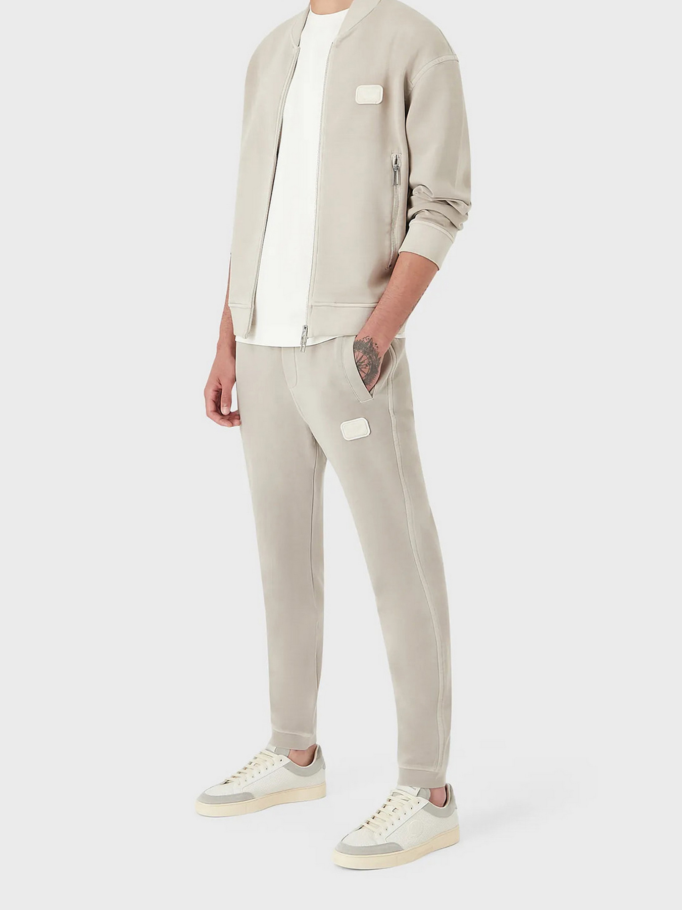 Худи и свитшоты Emporio Armani модель 6L1M80-1JHSZ-0135 Фото
