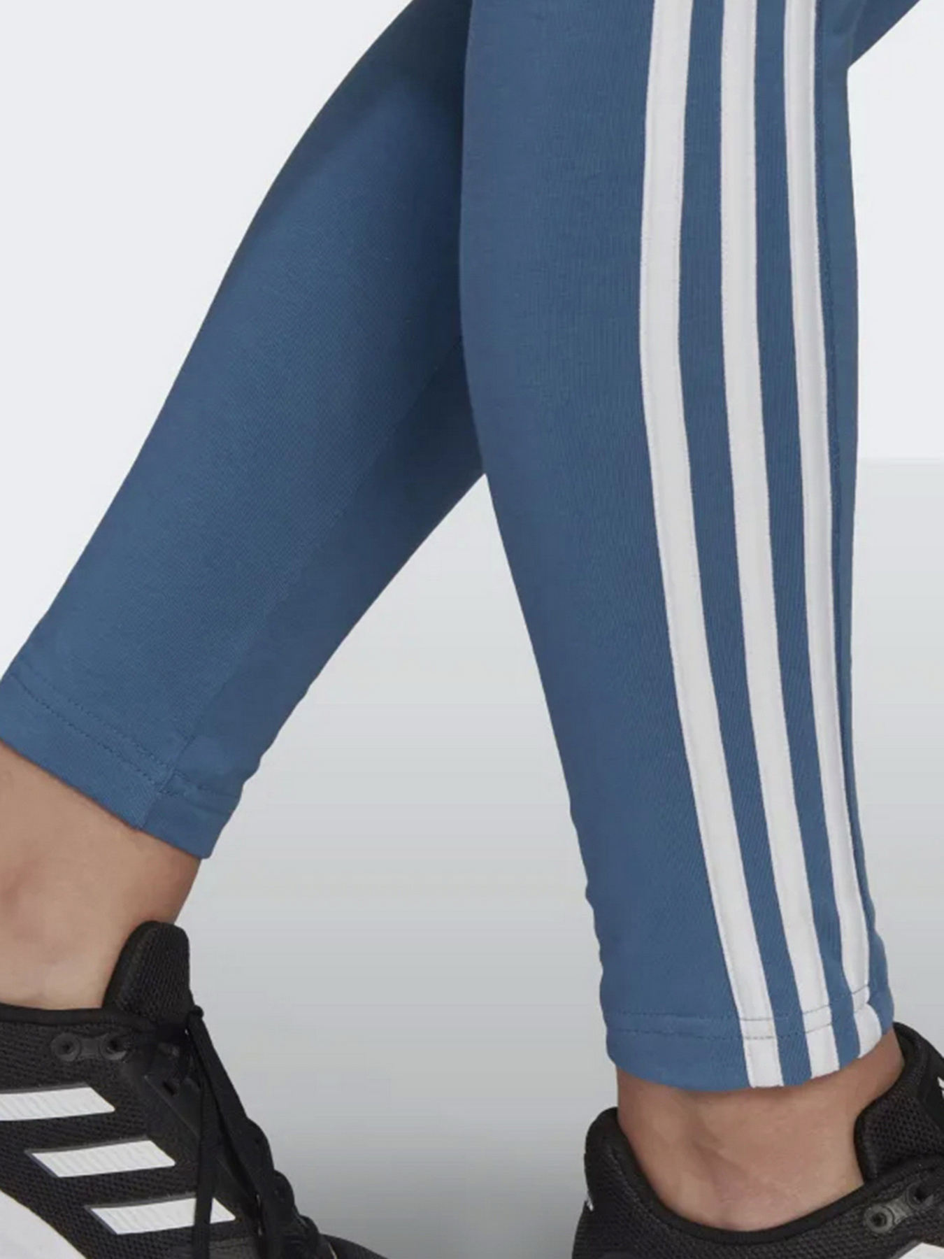 Брюки Adidas модель HD1830 Фото