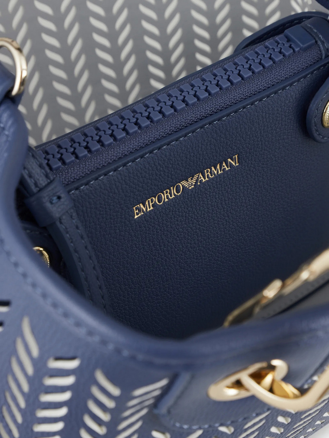 Сумки Emporio Armani модель Y3D166-Y472A-89313 Фото